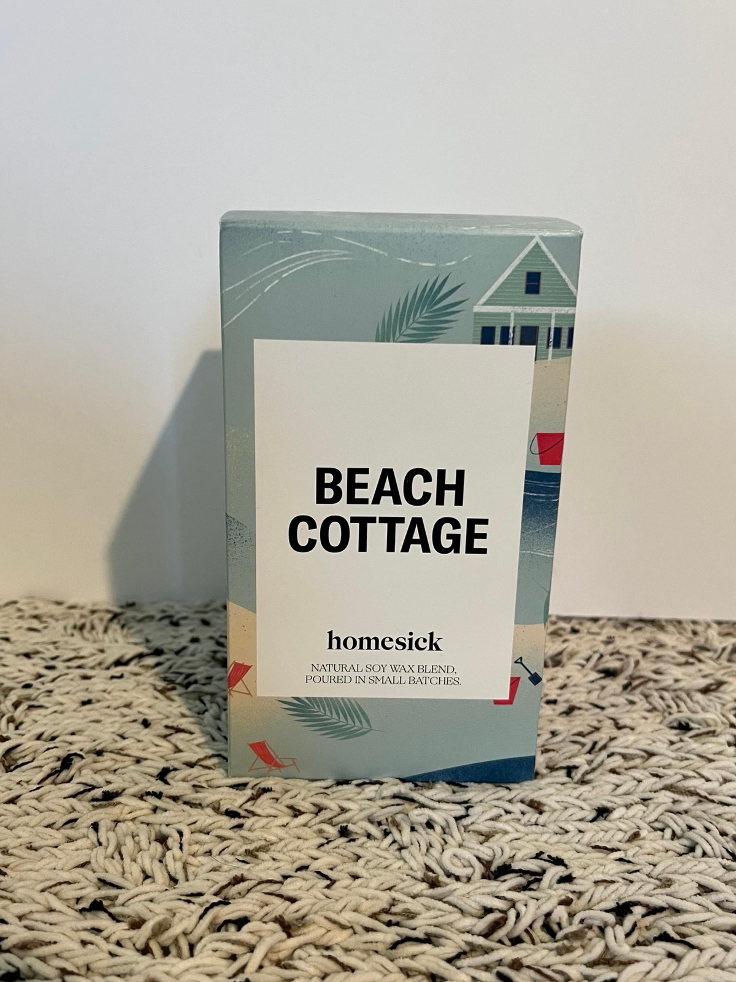 Homesick Candle - Beach Cottage - 13.75 oz