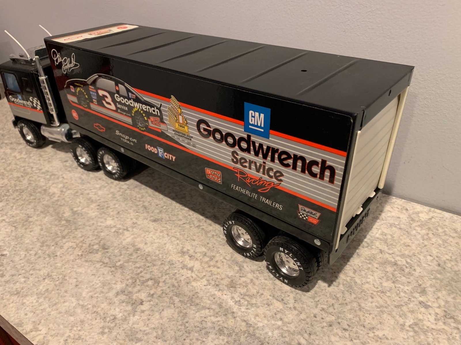 Nylint Collectable Toy truck like new