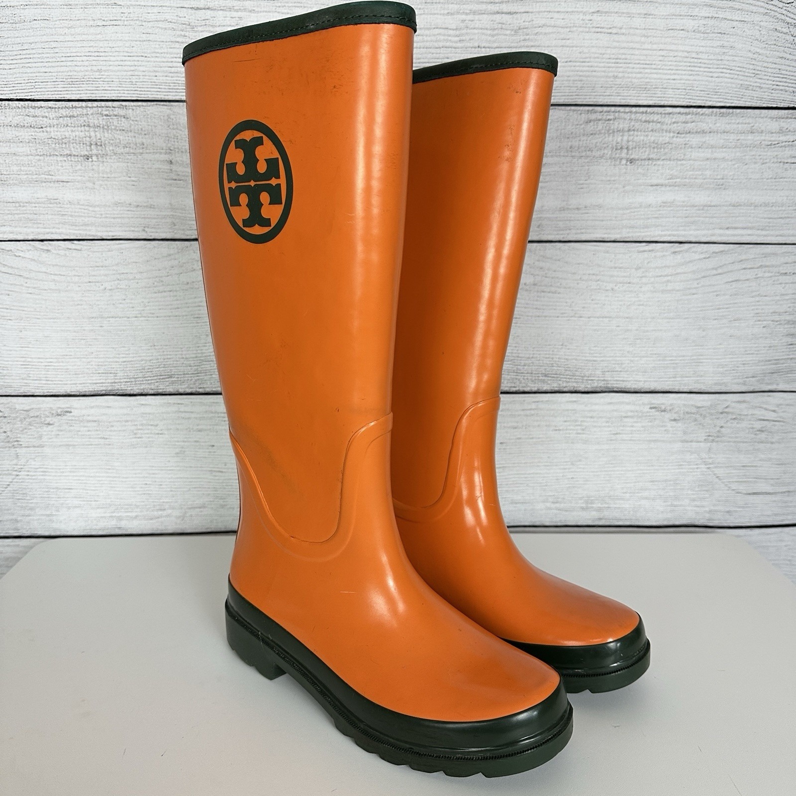 Tory Burch Orange Tall Rubber Outdoor Rain Boots Green Logo Lined Women's Size 7