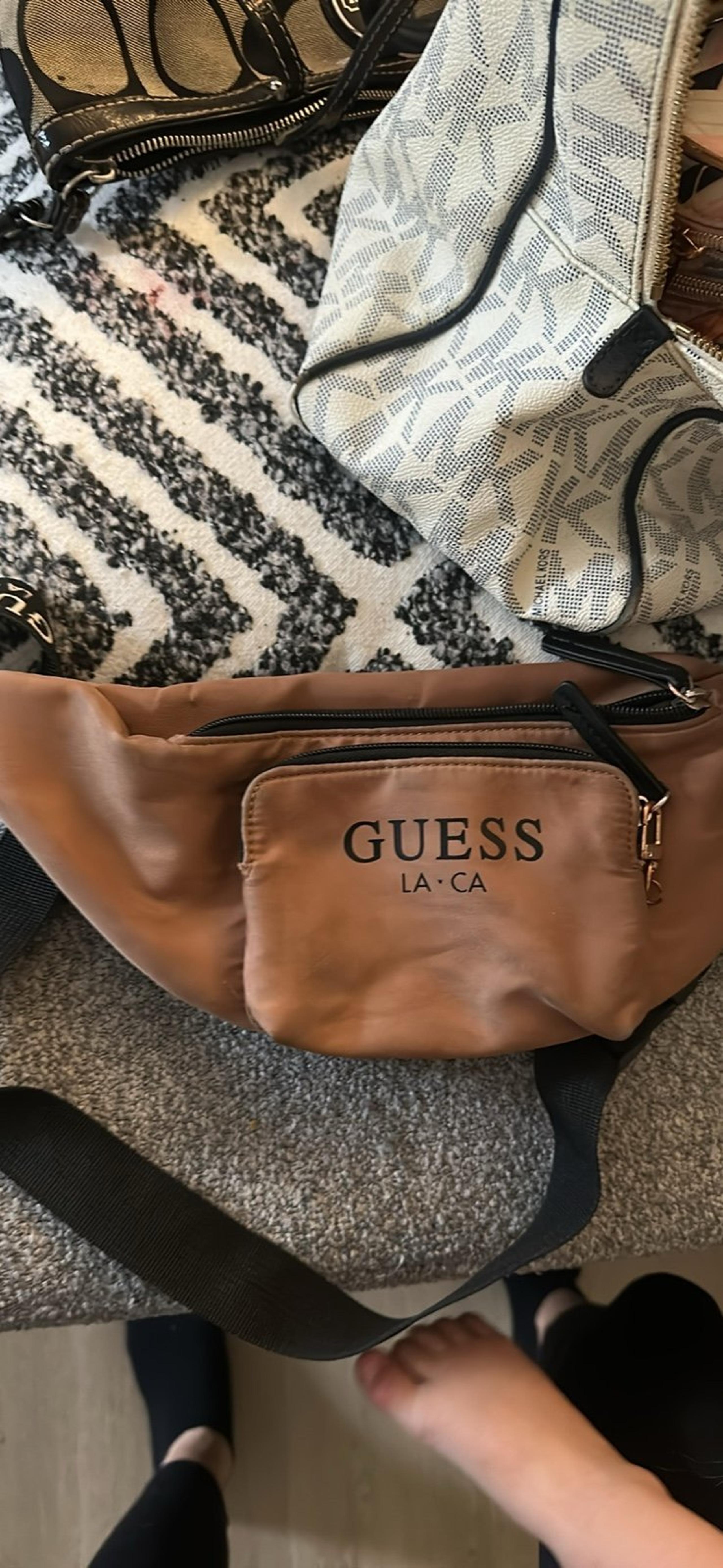 Guess belt bag