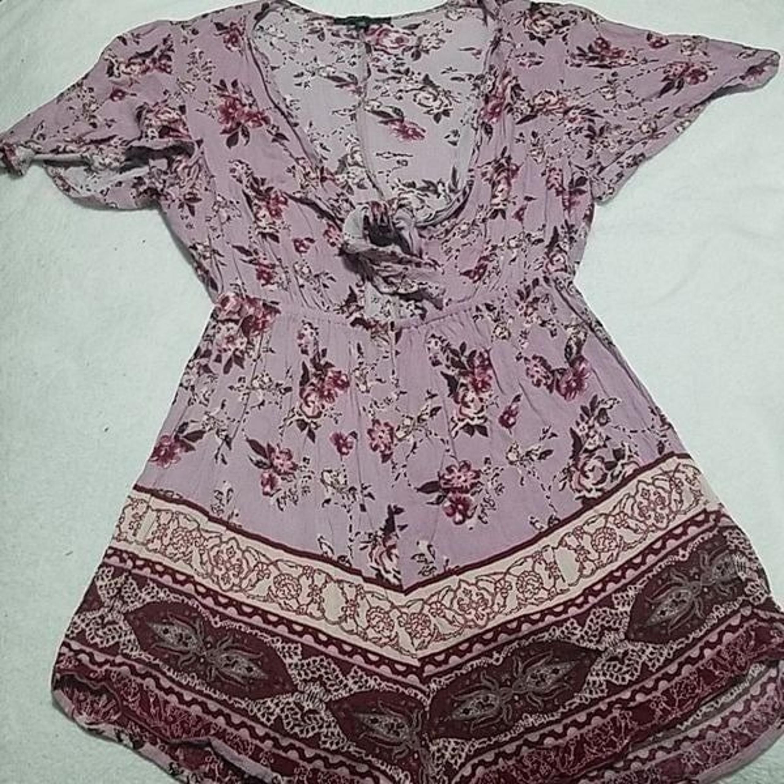 Kendall & Kylie Floral Front Tie Romper (XS)