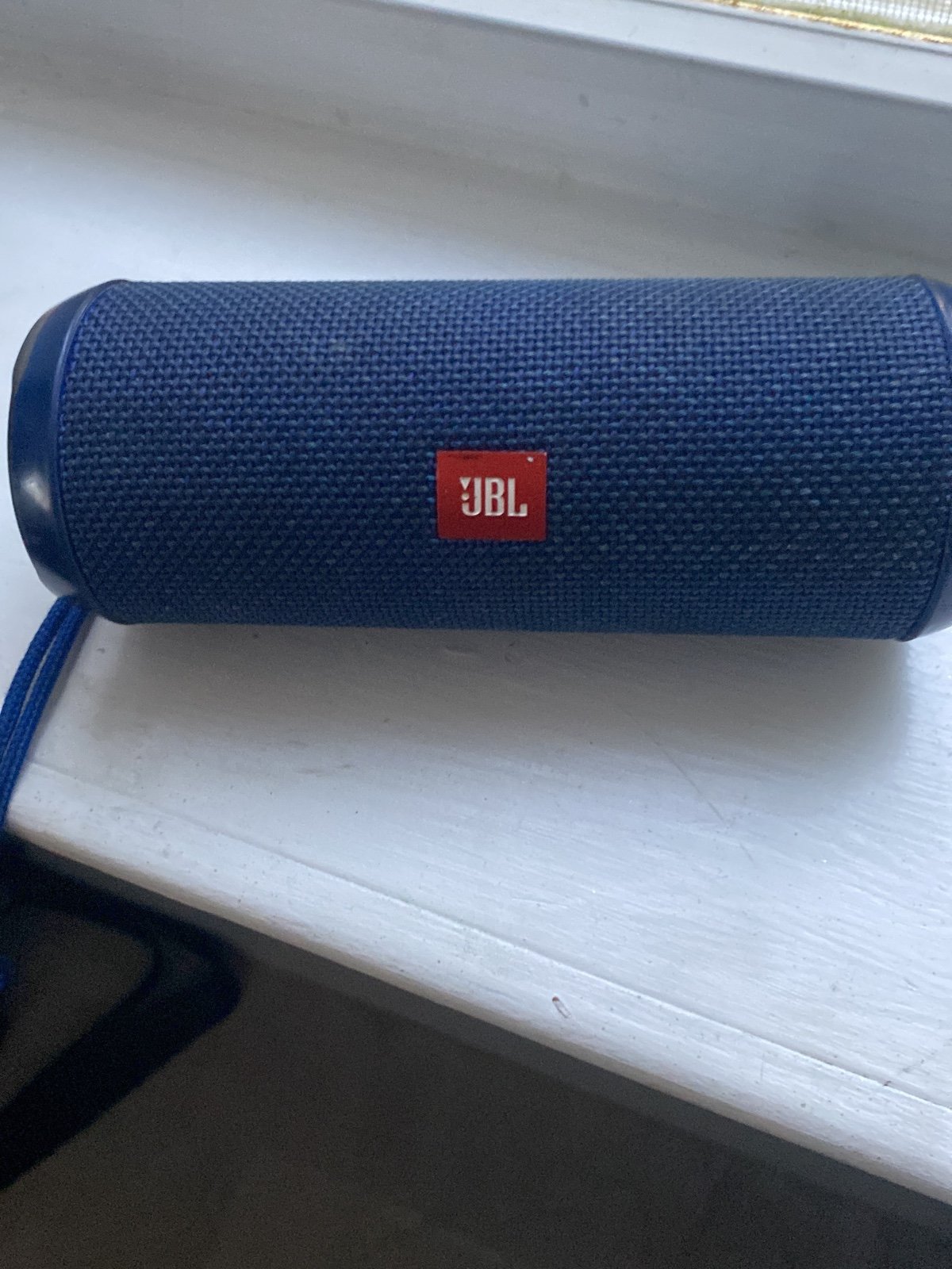 JBL Flip 4 Bluetooth Speaker