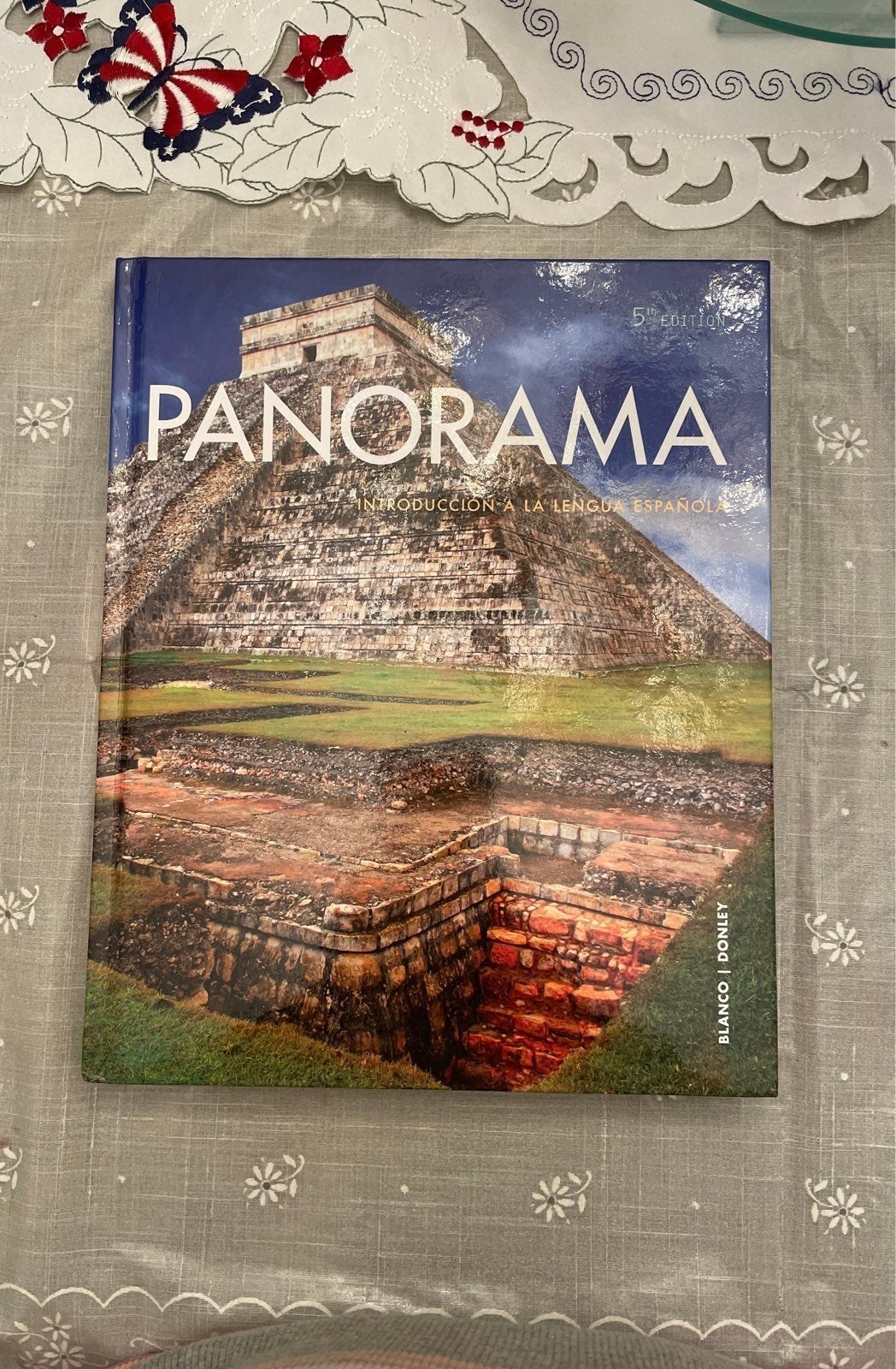 Panorama 5thEdition college spanish book