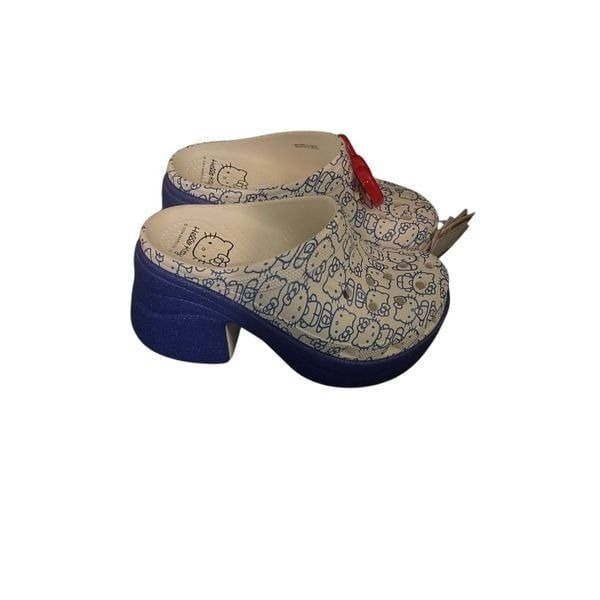 Crocs x Hello Kitty Siren Clog
