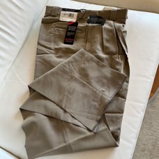 NWT BRANDINI Le Collezioni Pants Size 34W Made in Canada. Retail 120.
