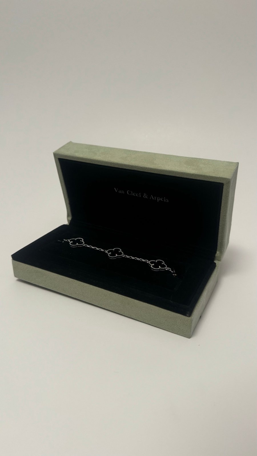 Van Cleef 5 motif silver bracelet
