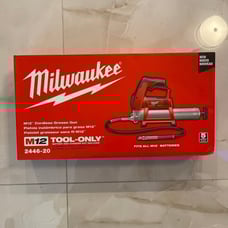 Milwaukee m12 cordless grease gun 2446-20