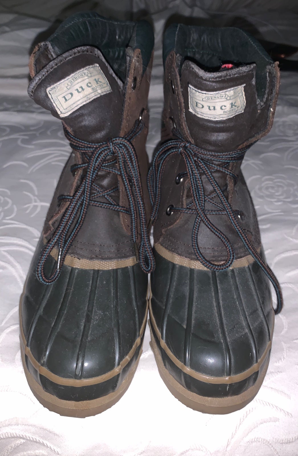 Duck bean Boots size 9