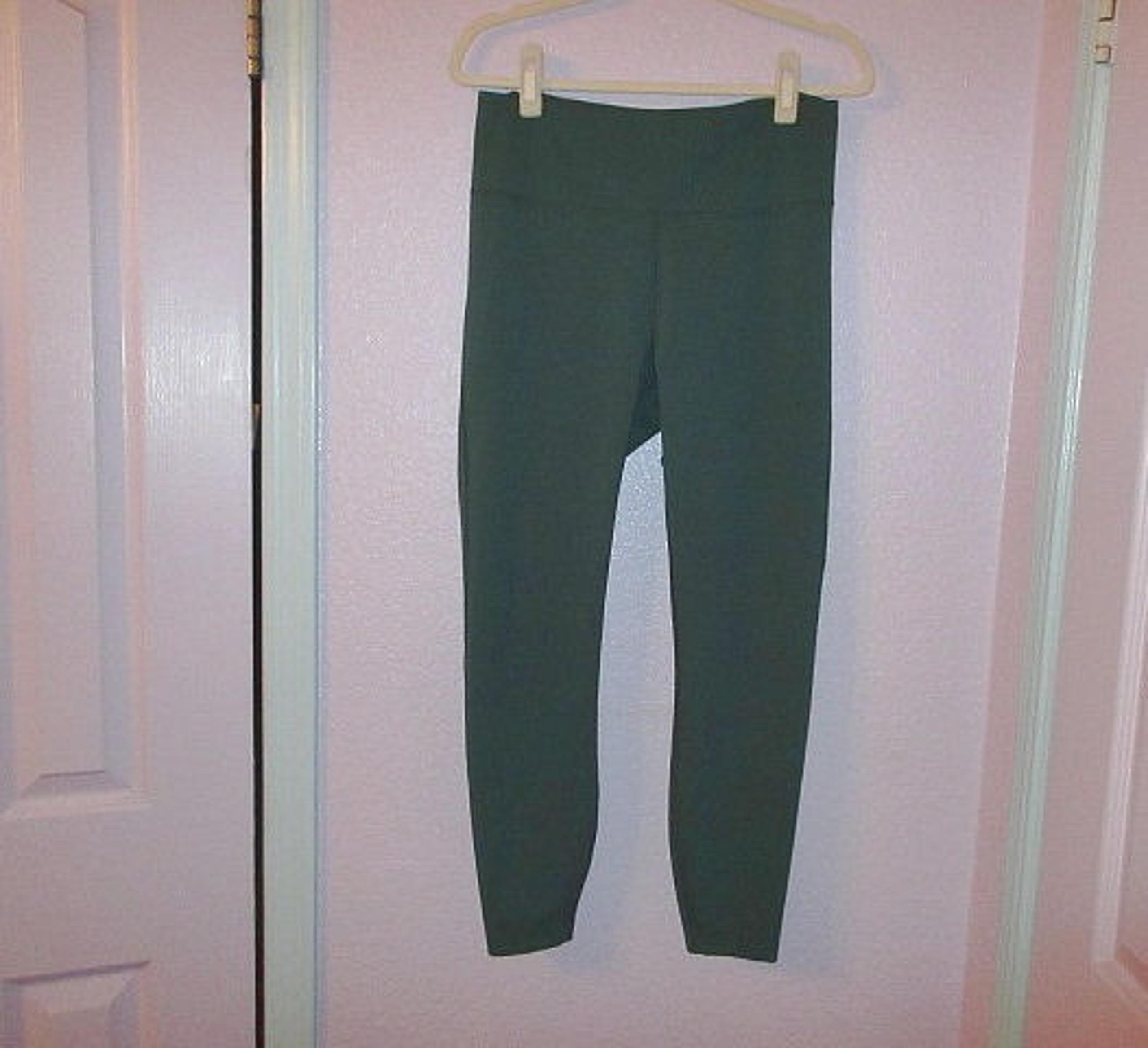 Outdoor Voices Women's FrostKnit 7/8 Leggings Size L Pocket Reflective Running
