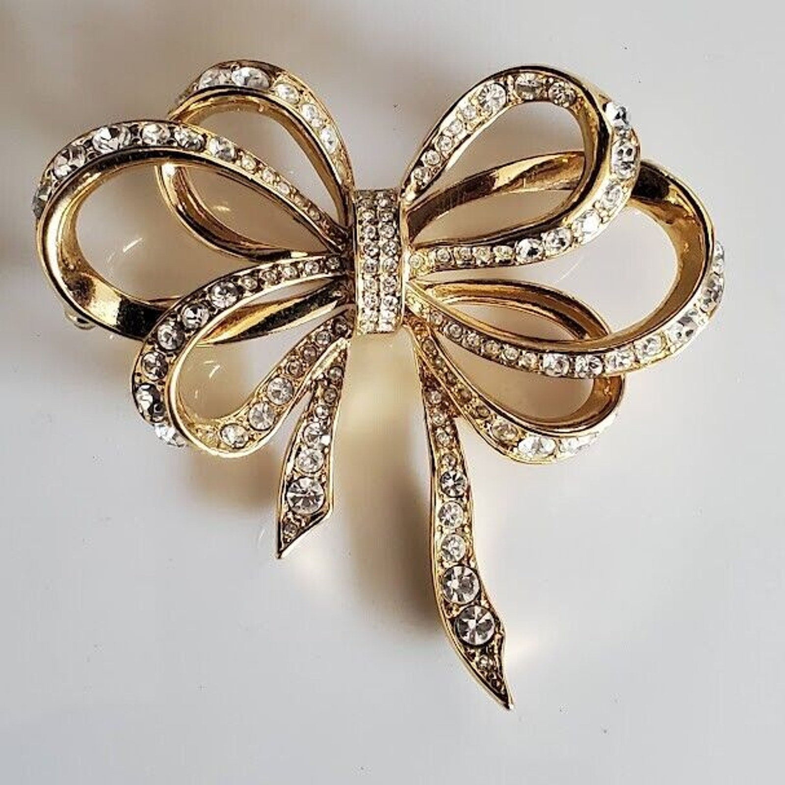 Vintage KJL Kenneth Jay Lane For Avon Bow Pin Brooch Crystal Gold Plated