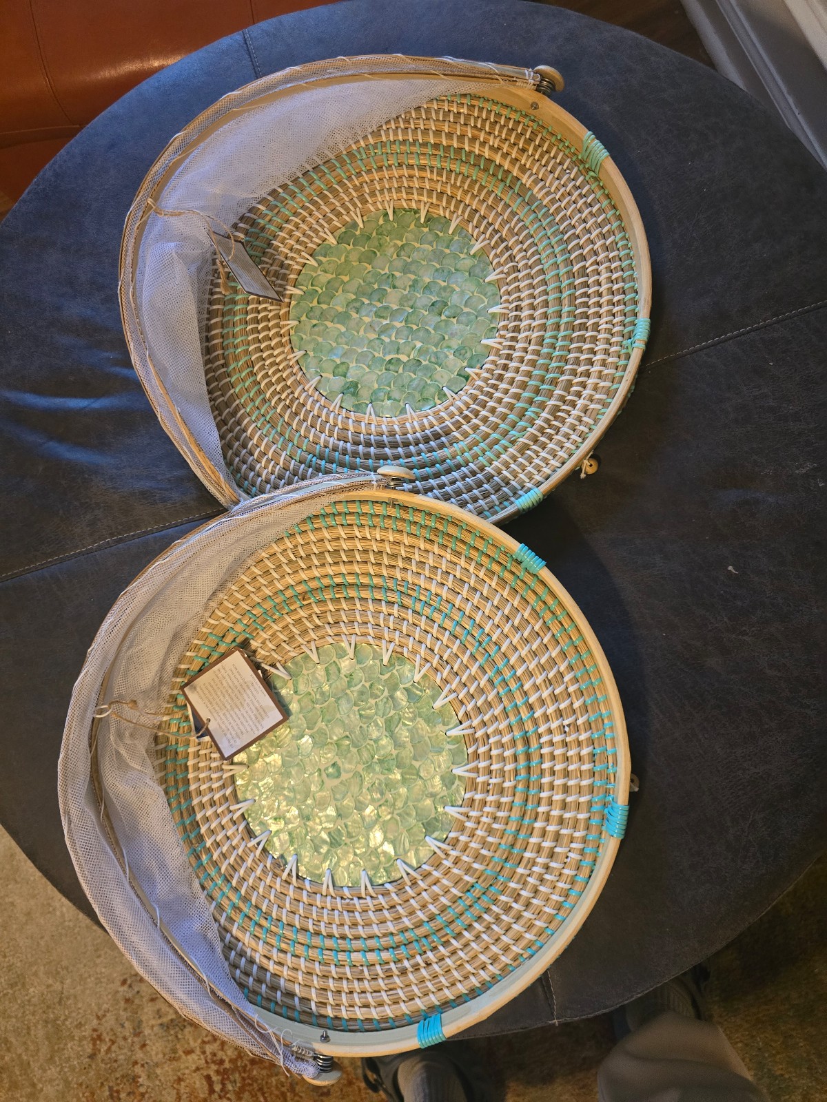 2 Outdoor serving trays w/ cover