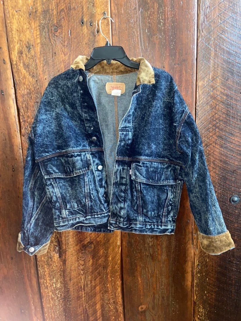VINTAGE 1988 Levis jacket