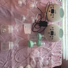 Motif Luna breast pump