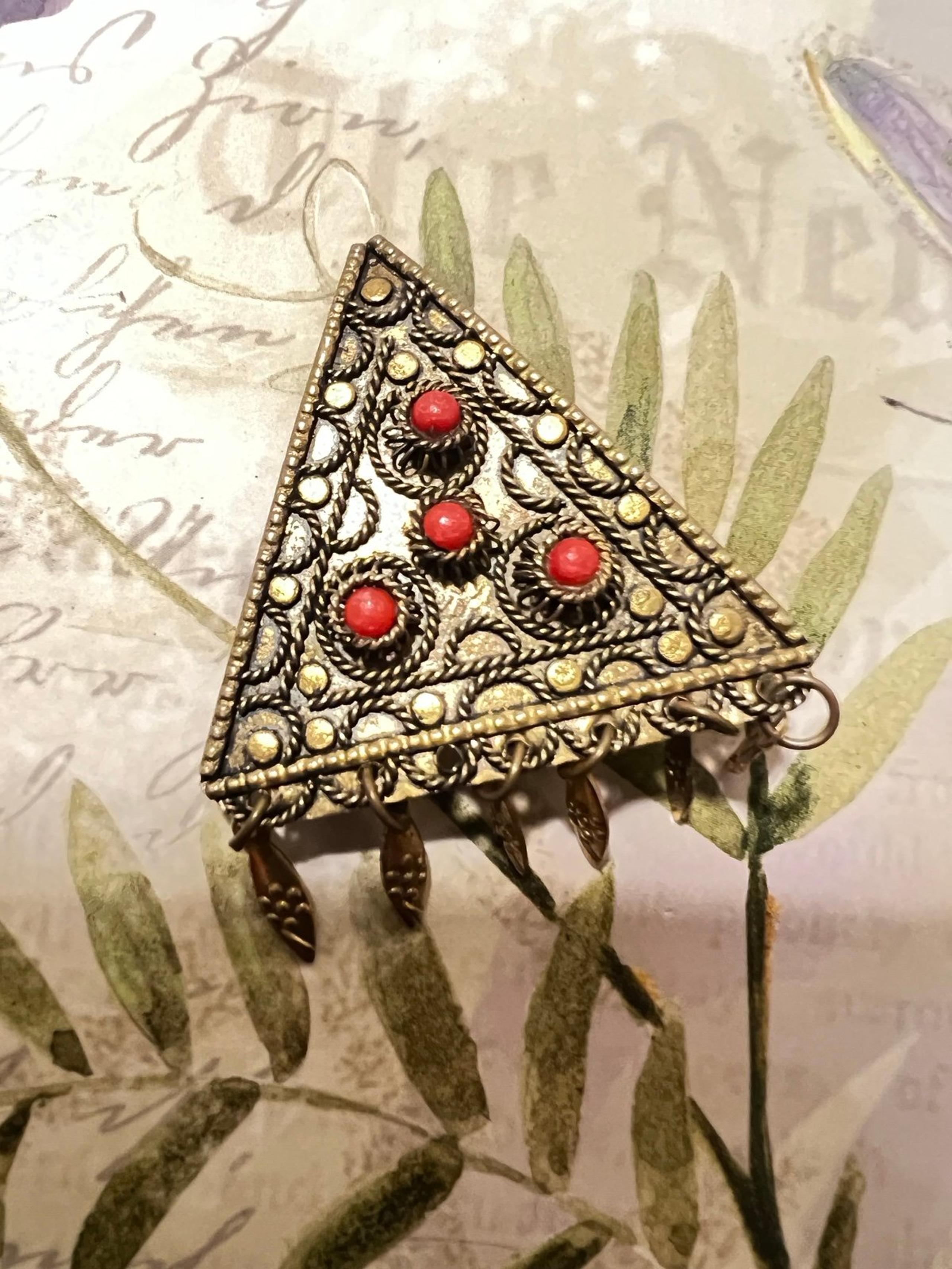 Vintage brooch lot of 6