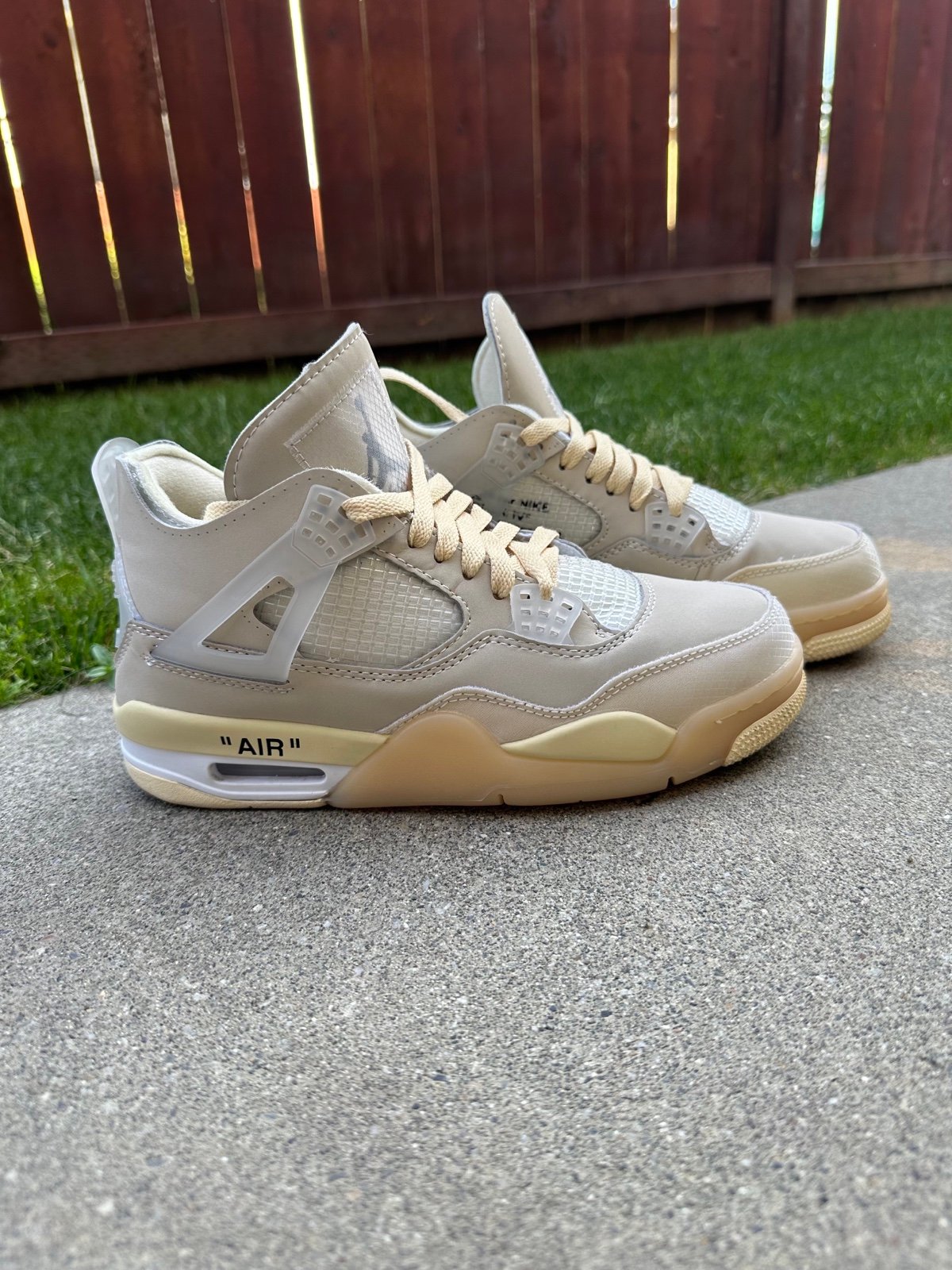 Jordan 4 Off-White