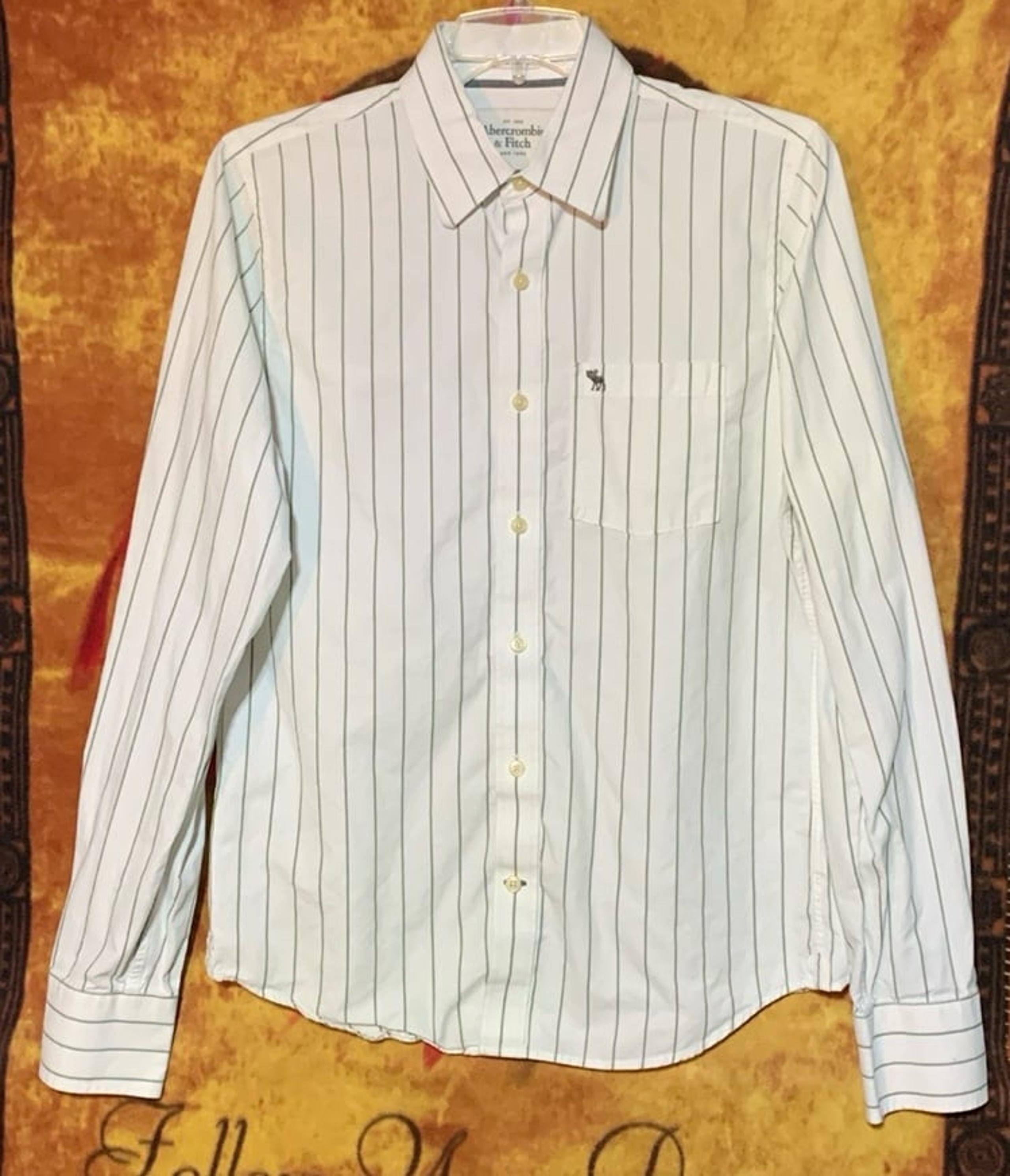 ABERCROMBIE & FITCH-men’s white/green pin stripe long sleeve MUSCLE dress shirt