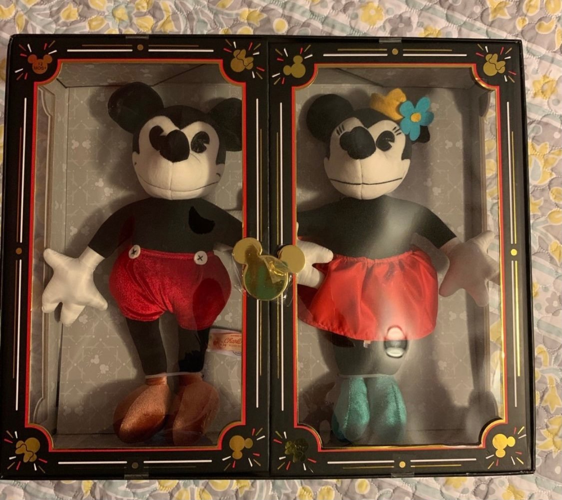Mickey minnie collectible plush dolls