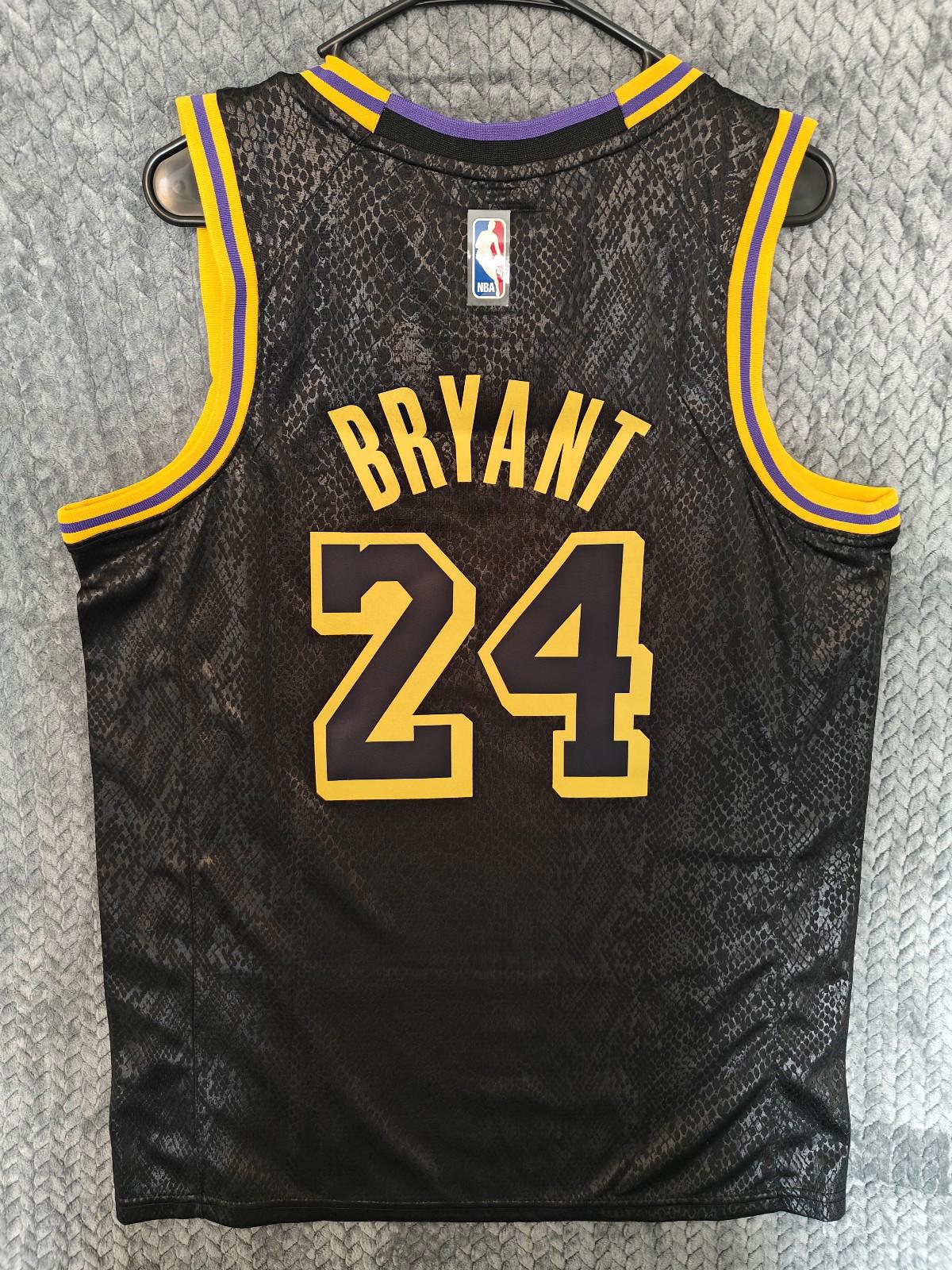 KOBE BRYANT #24 Los Angeles Lakers Jersey Size Large