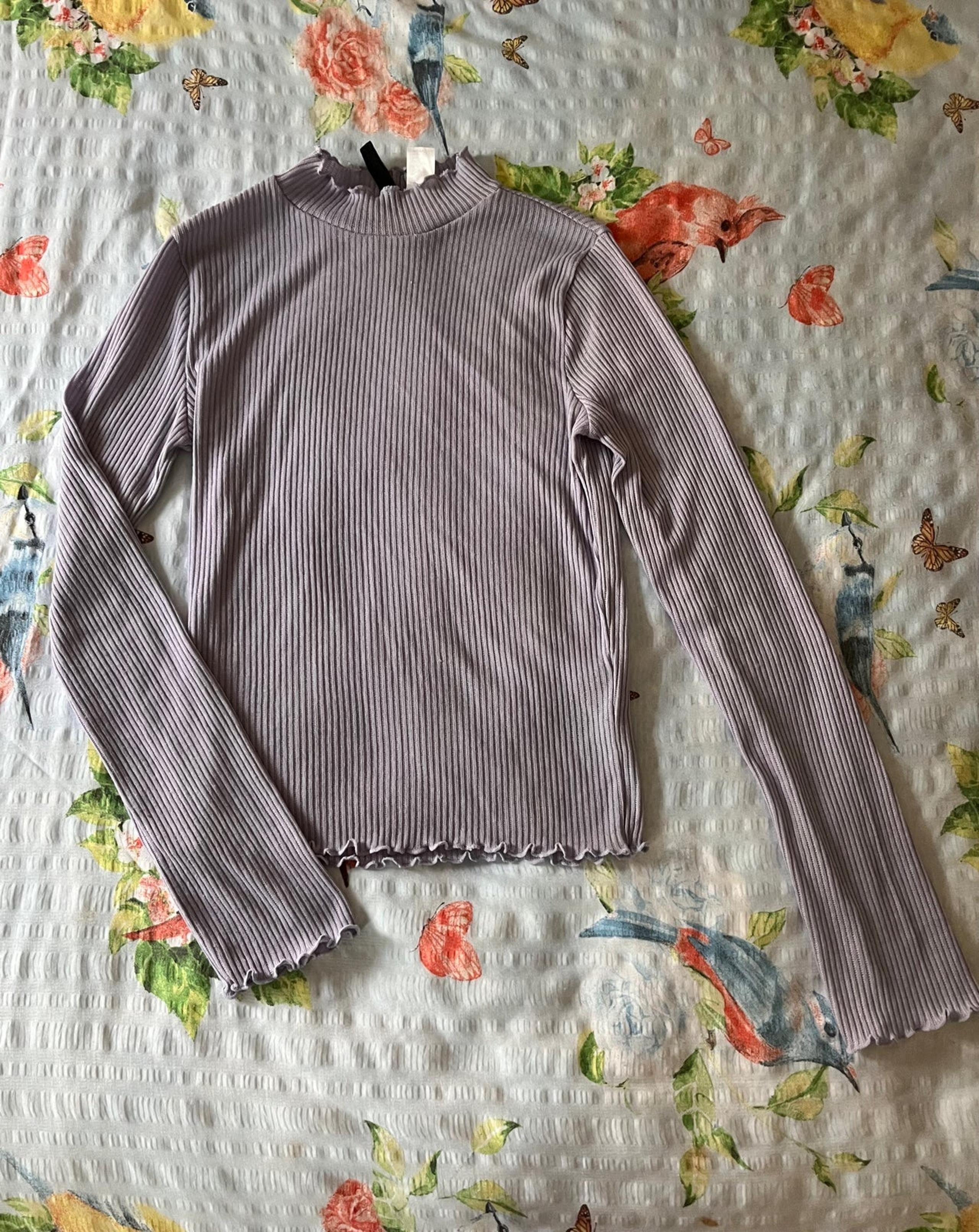 Purple h&m top flared sleeve