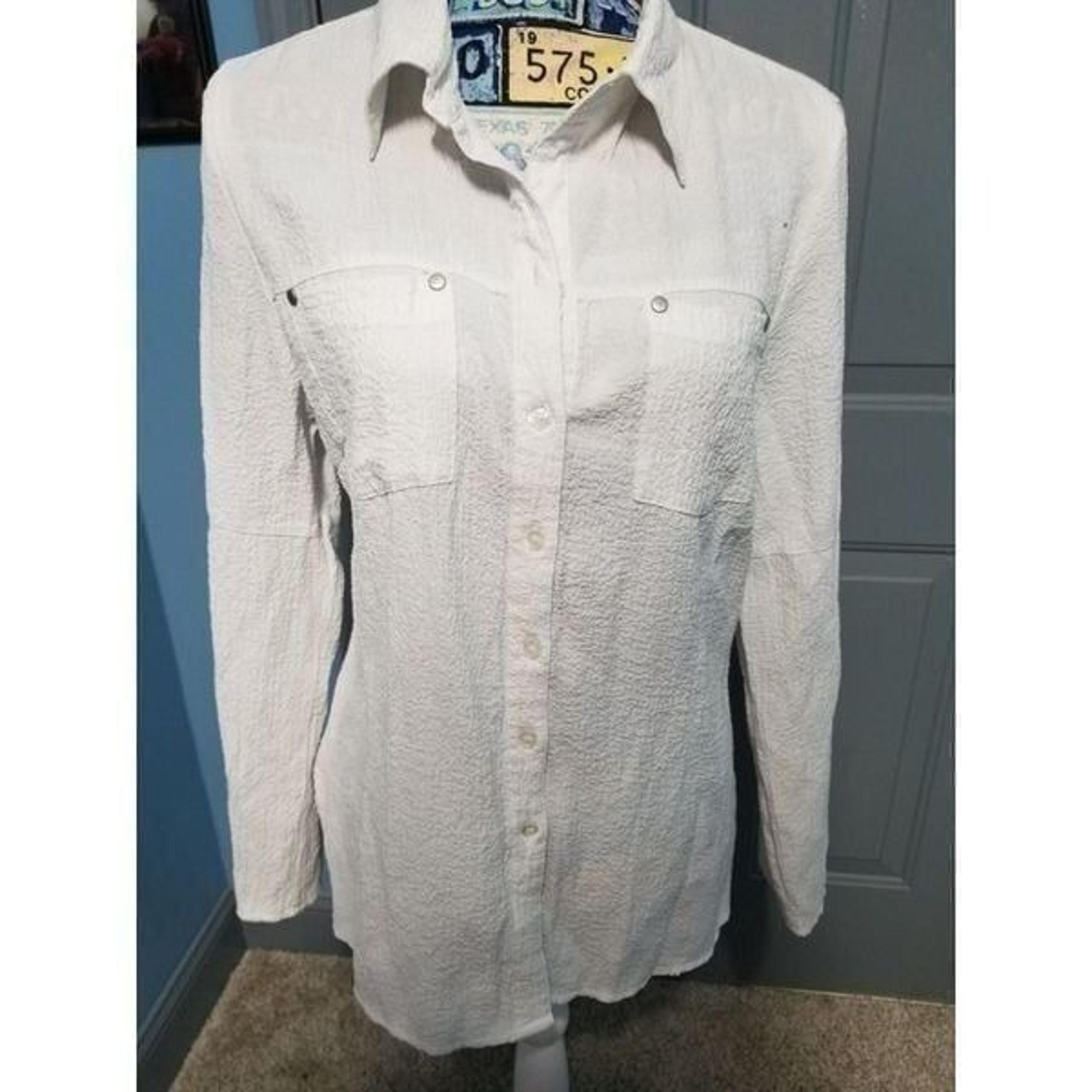 Isabella Rodriguez white button up blous