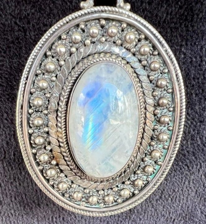 Beautiful Sterling Silver Rainbow Moonstone Necklace and Ring Set