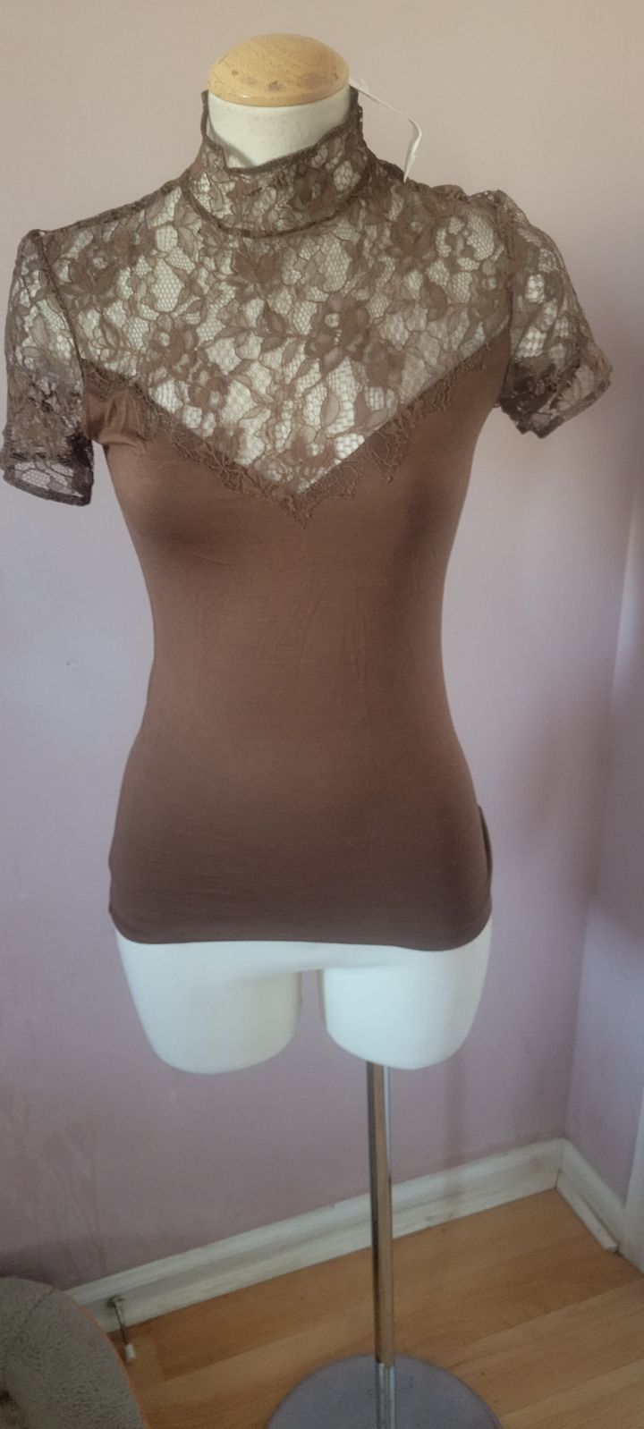 Moda international top lace fabric s nwt