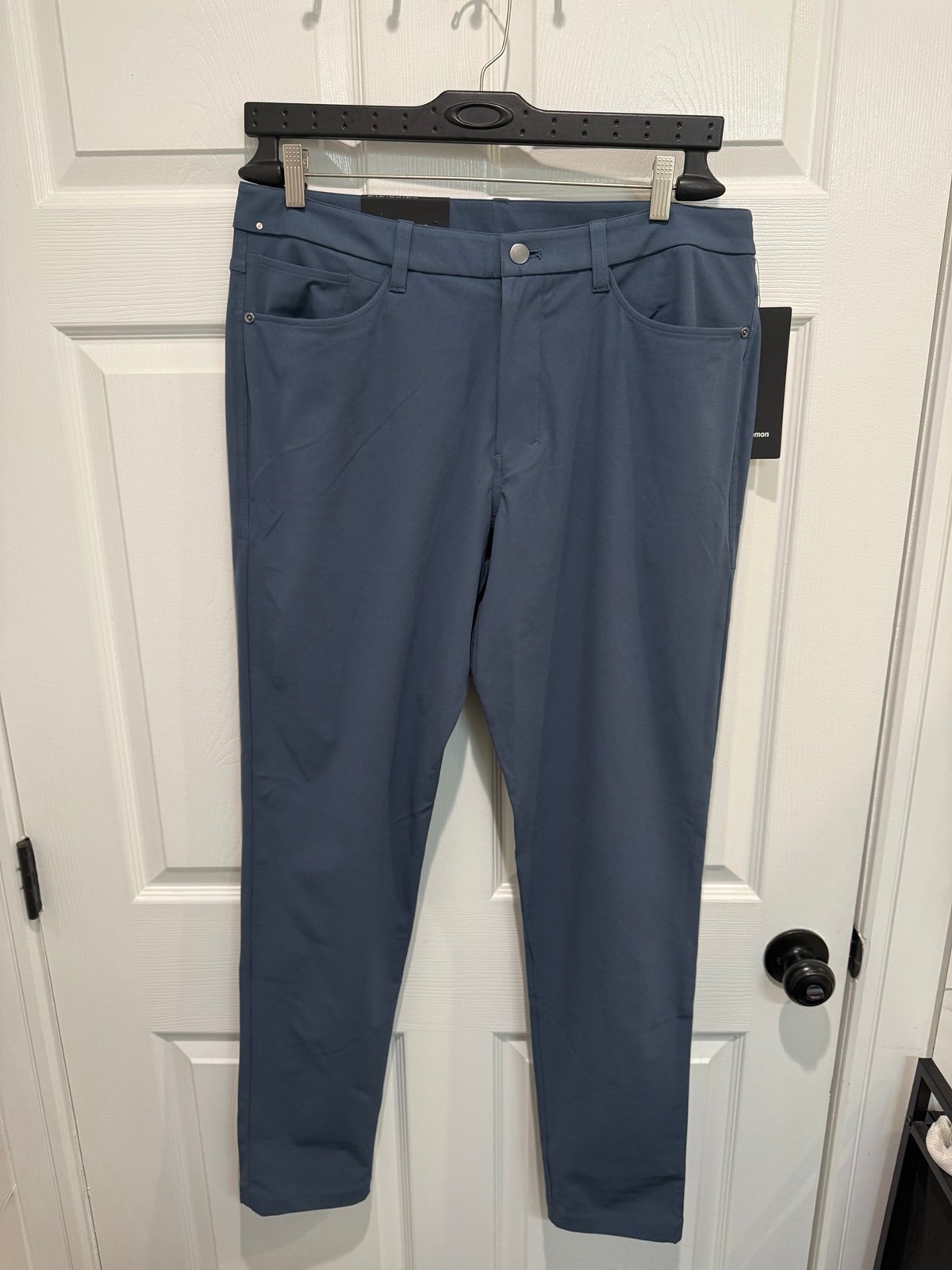Lululemon ABC Men’s Pants Slim Fit