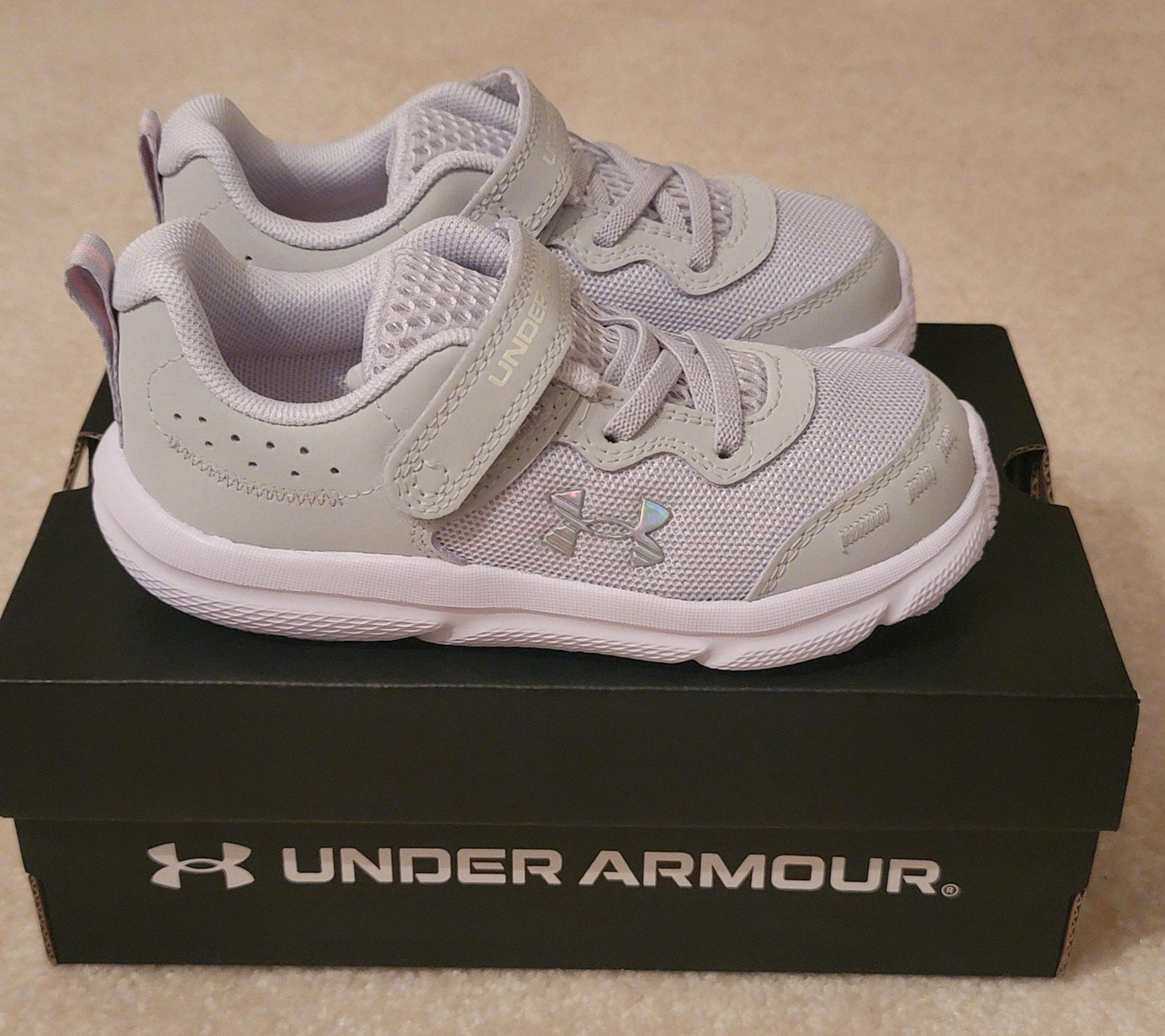 New Toddler Girls Size 8 Under Armour Shoes