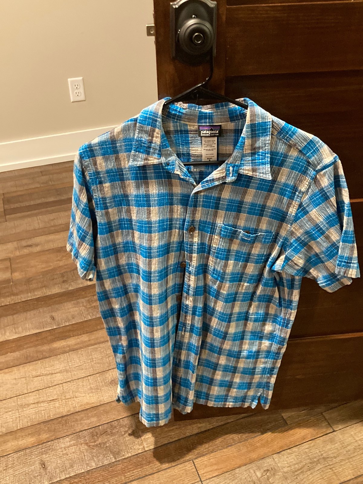 6 dress shirts