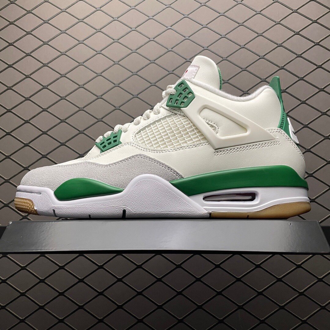 Nike Air Jordan 4 retro green pine