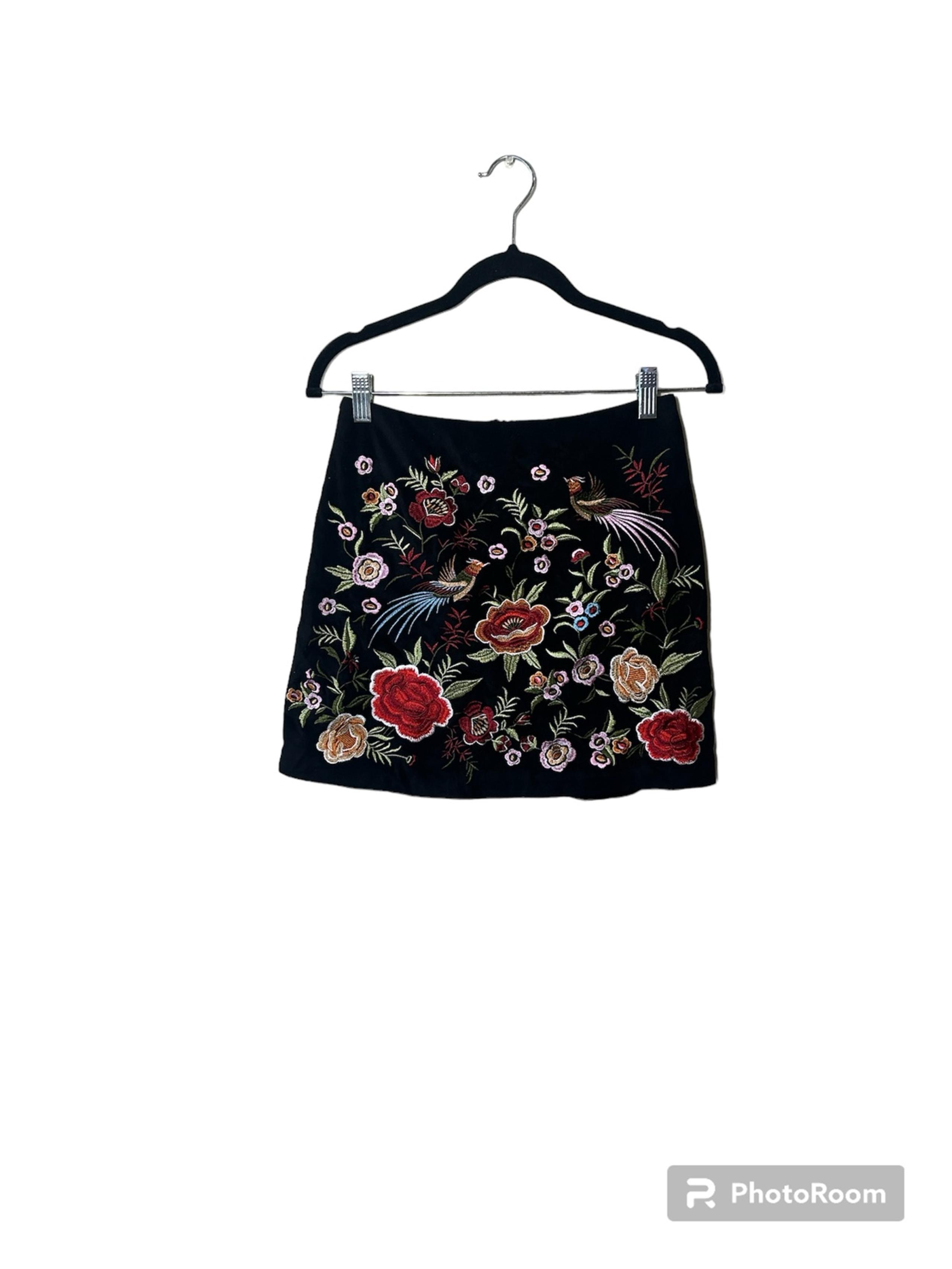 Forever 21 Black Floral Embroidered Mini skirt