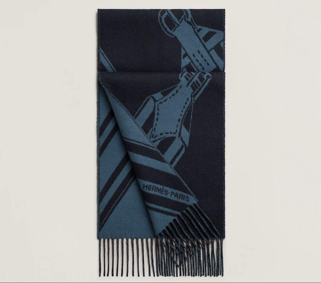 【New with tags】Hermes cashmere scarf 25x170 cm