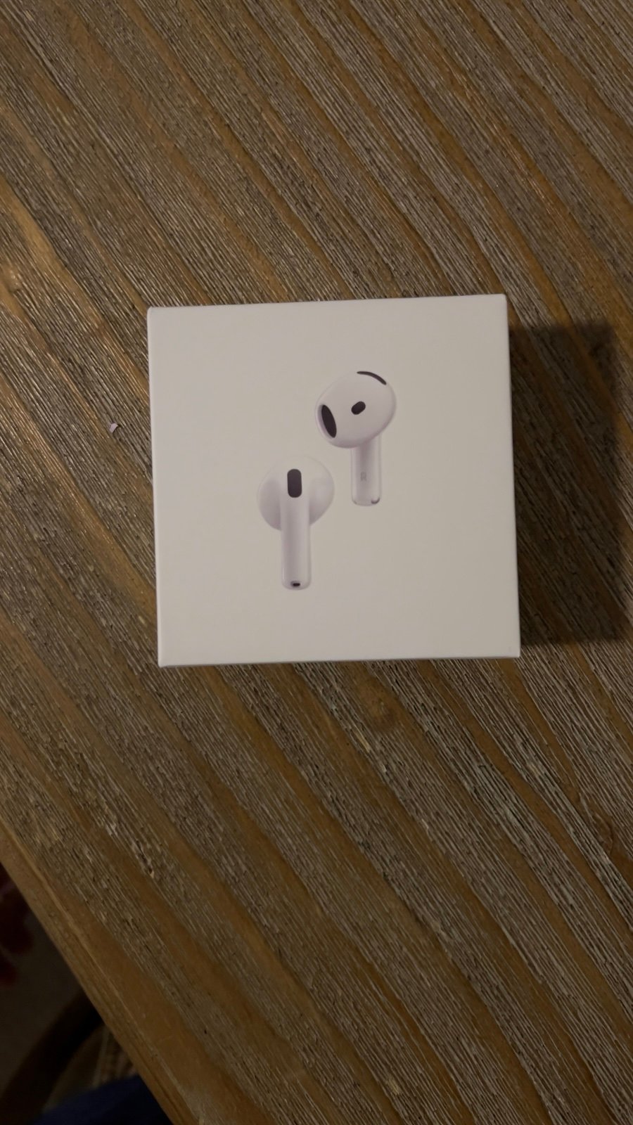 AirPods 4 anc