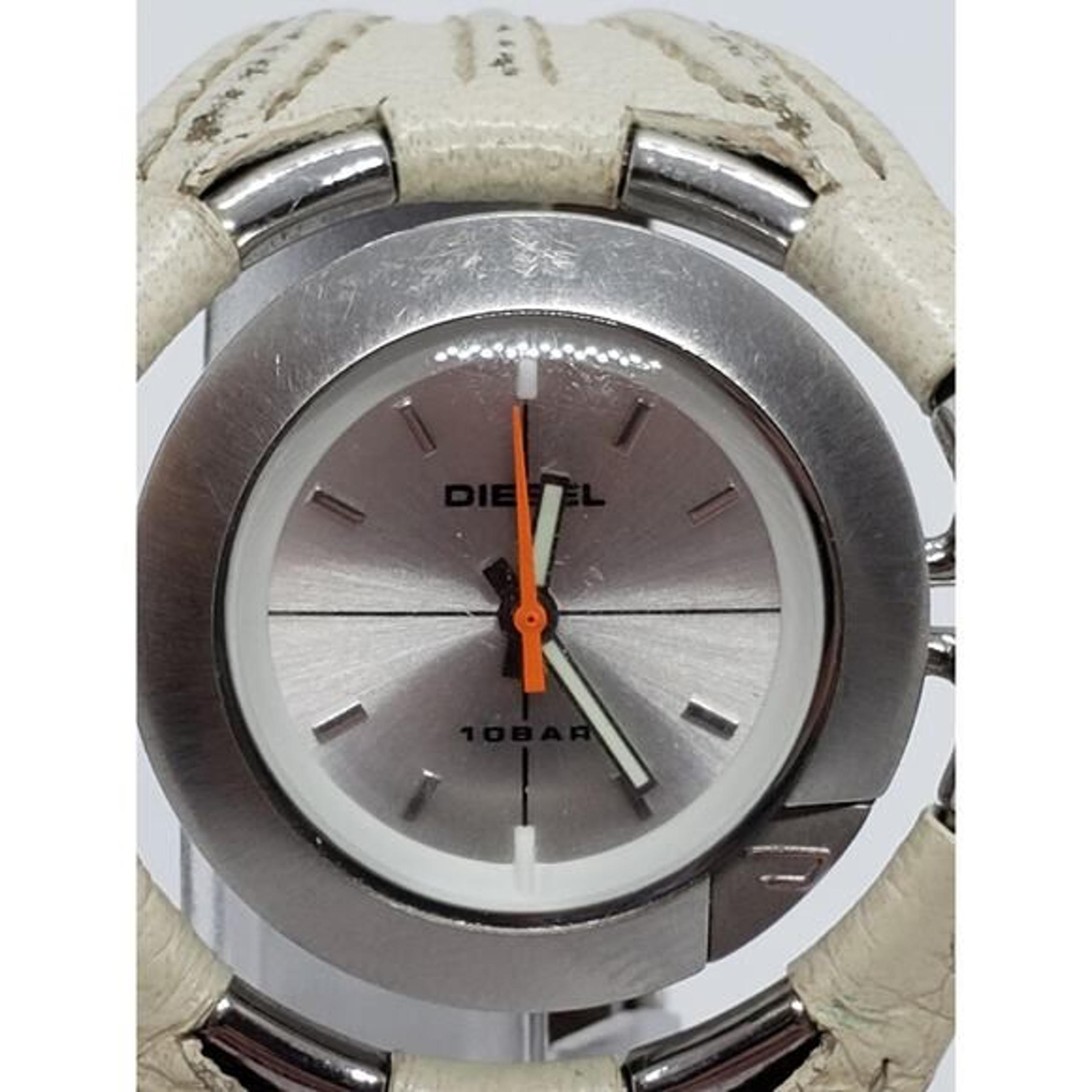 Women's Diesel watch. Swivel face on watch band. DZ 5034, 340605. Working Watch