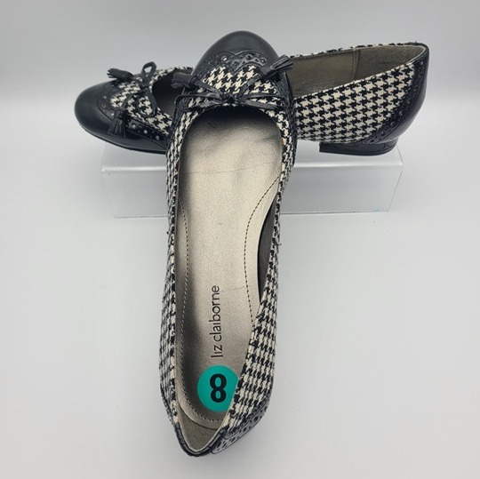 Liz Claiborne Dara Ballet Flats Houndstooth Black Wingtip Bow , Size 8