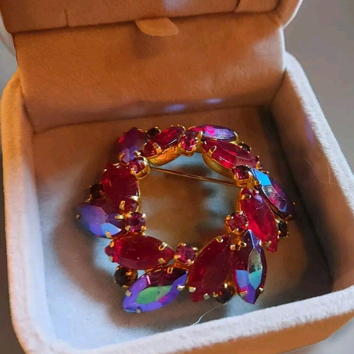 Juliana D&E Brooch Red Marquise Cut Rhinestones Vintage
