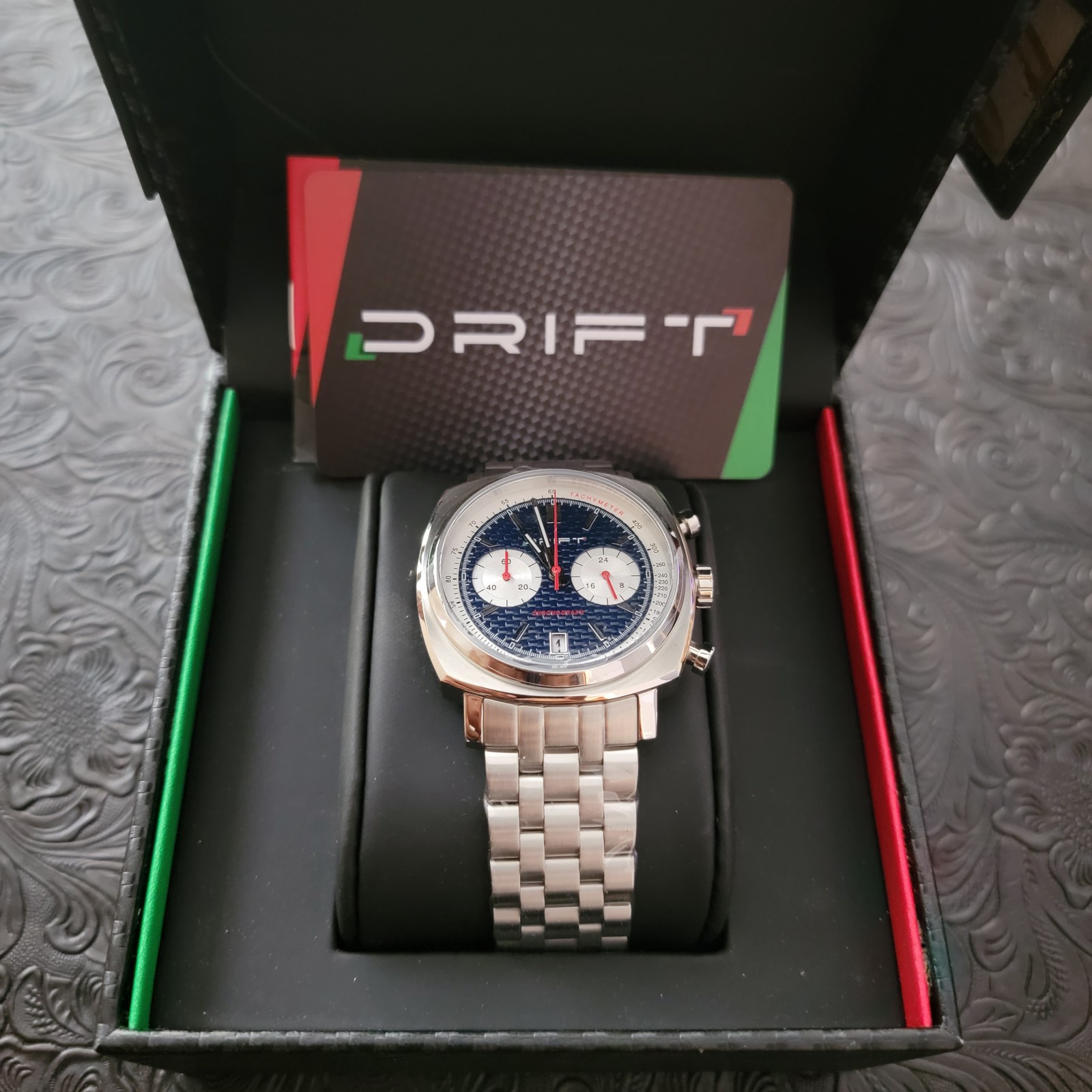Mens Panda Chronograph Drift Watch Seiko Movement.