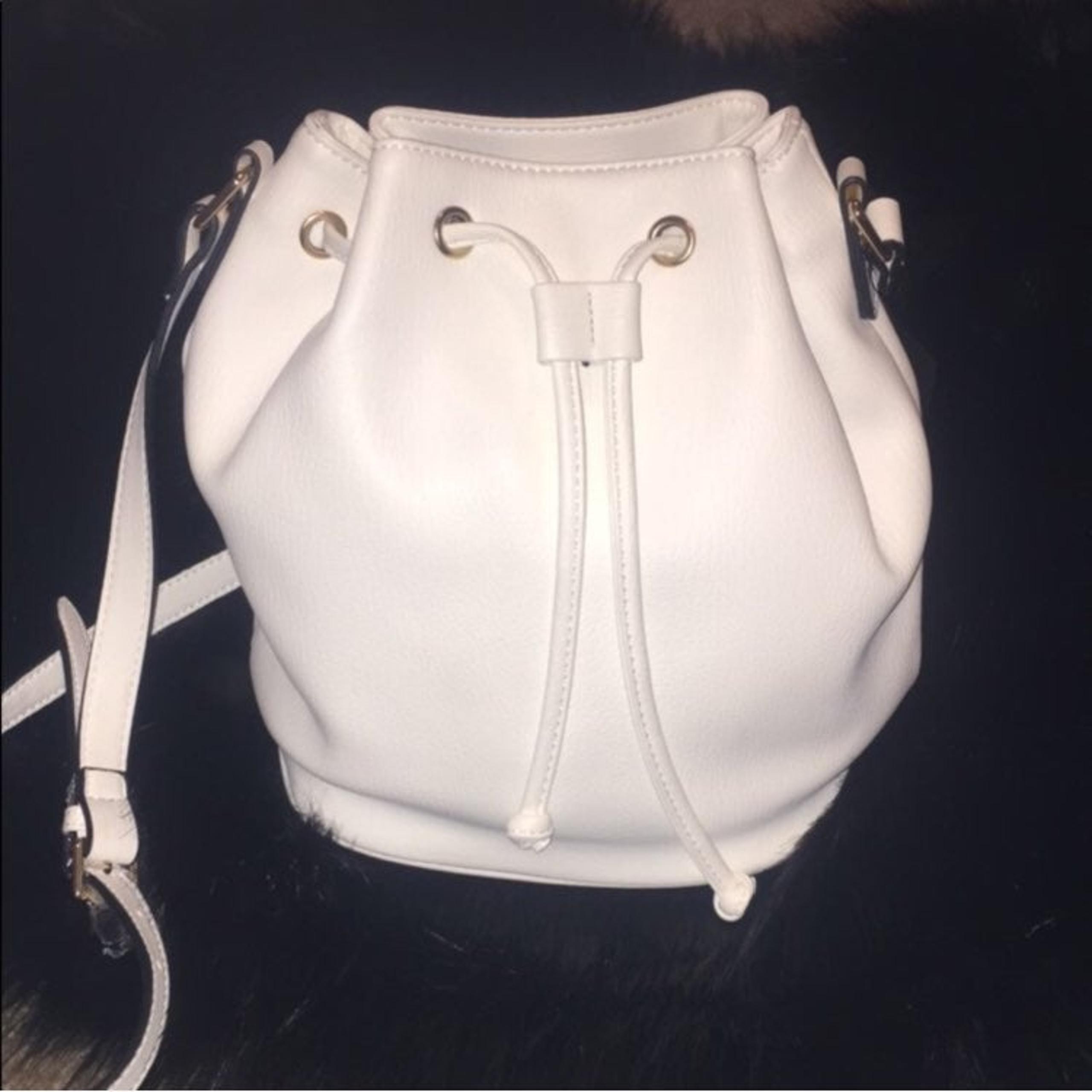 Forever 21 White Leather Purse