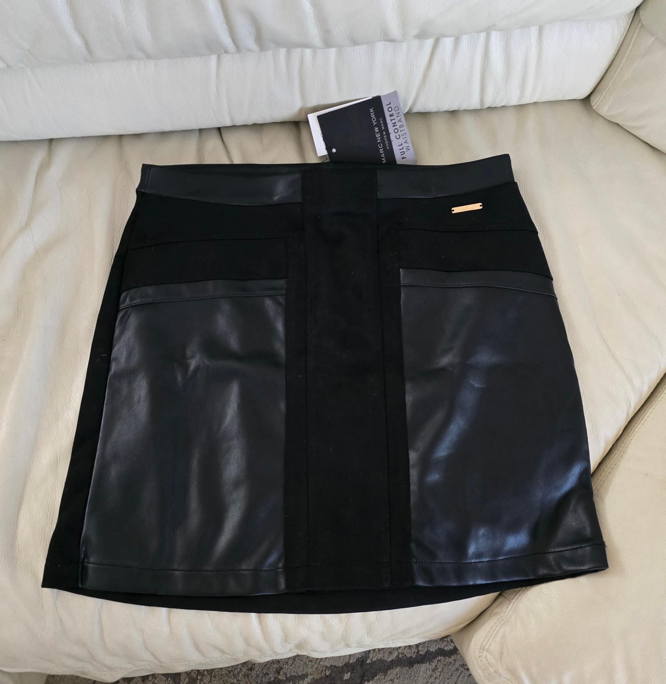 Marc New York Size Medium Leather Suede Black Mini Skirt Pockets pull on NWT $59