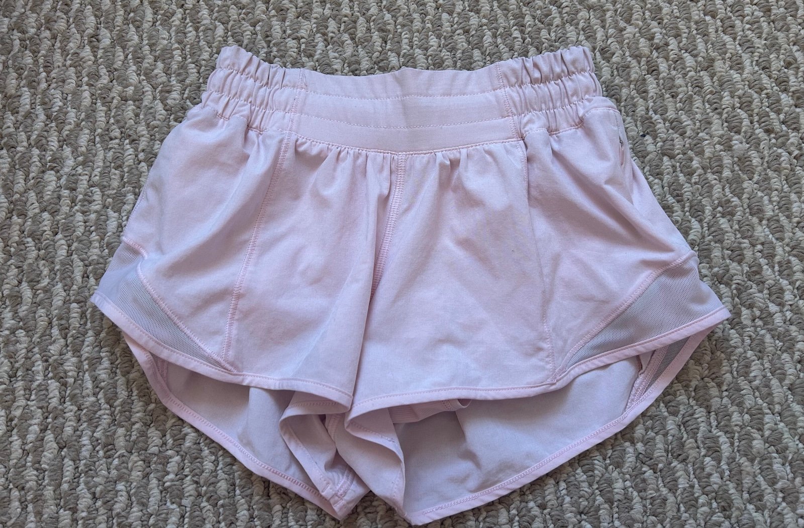 Lululemon hotty hot shorts 2.5 LR size 0