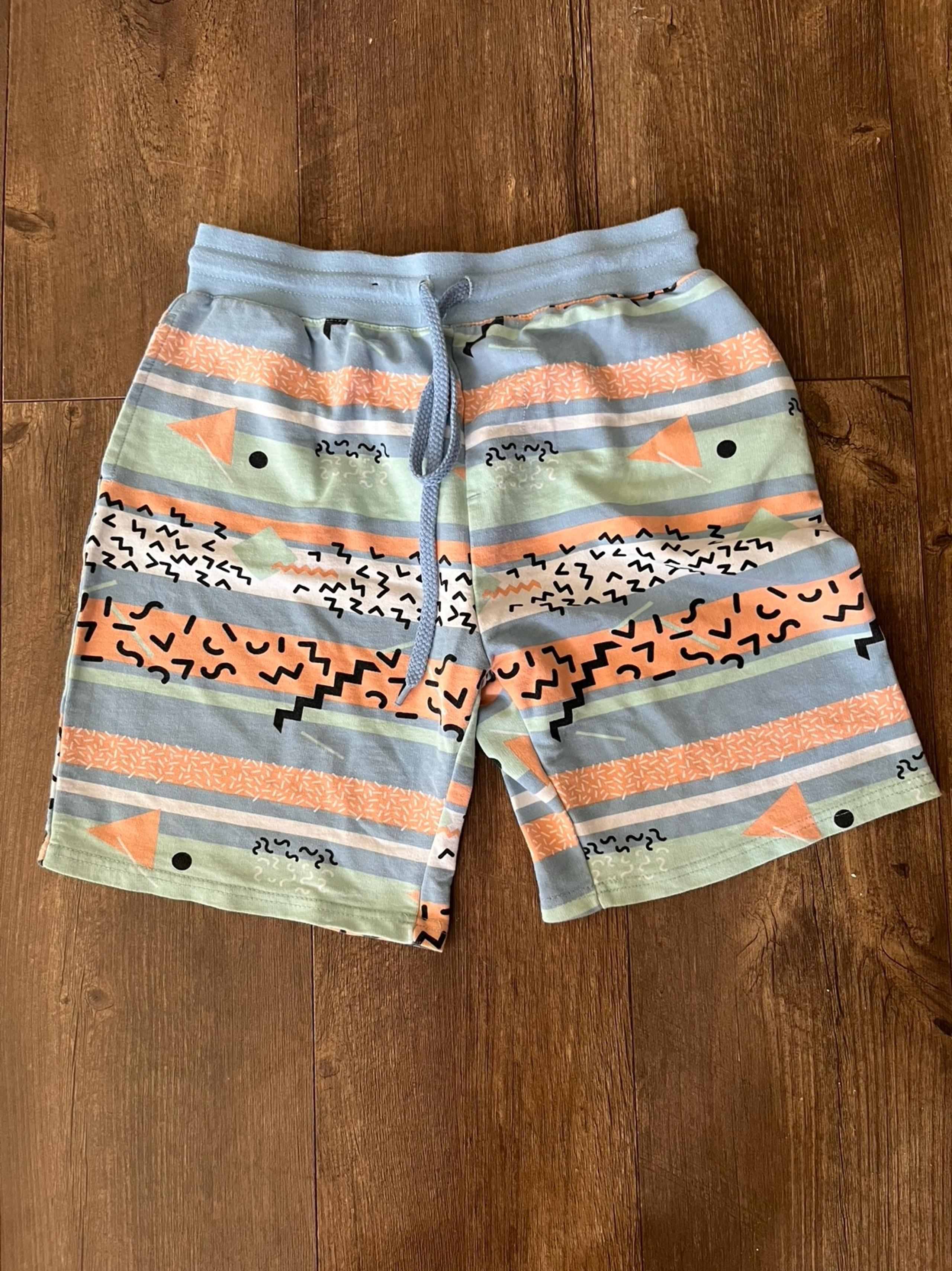No Boundaries multi-coloured shorts. Size men’s small.