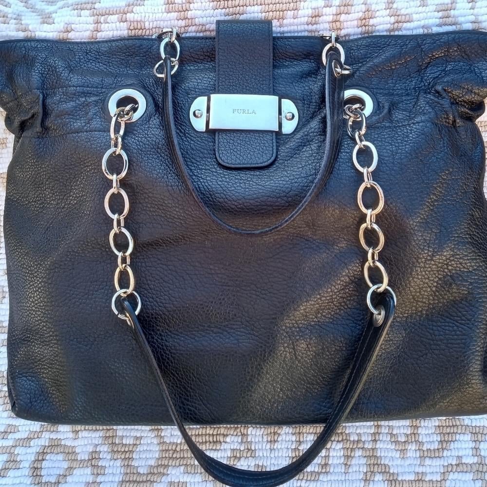 Furla Vintage Italian Leather Shoulder Bag/Medium Size/Excellent Condition/Look!