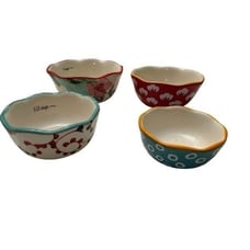 The Pioneer Women Measure Cups set of 4 Print Nesting Measuring Cups
