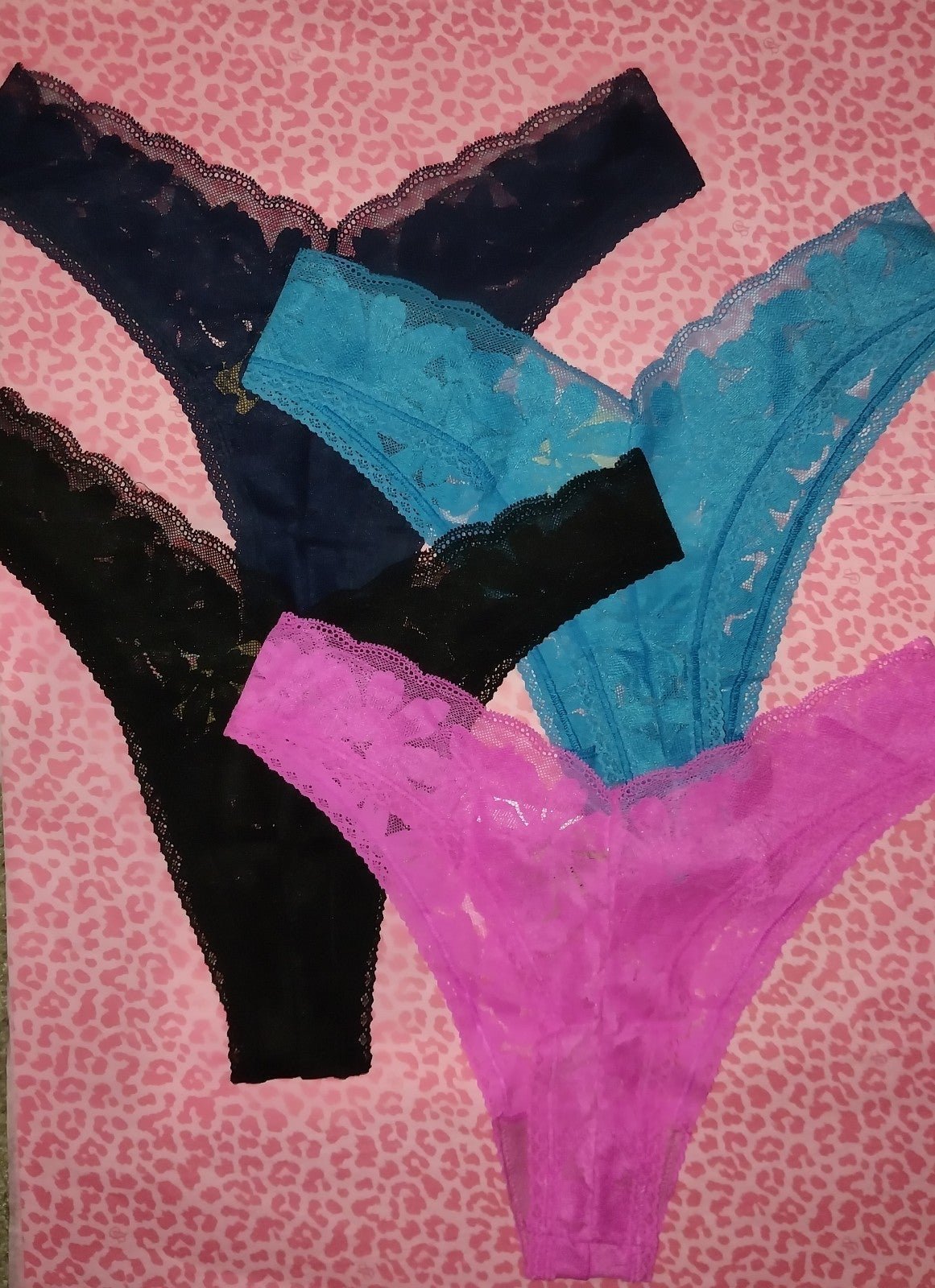 ♥️ NEW BRAZILIAN LACEY PANTIE BUNDLE X4 SIZE LARGE VS PINK ♥️