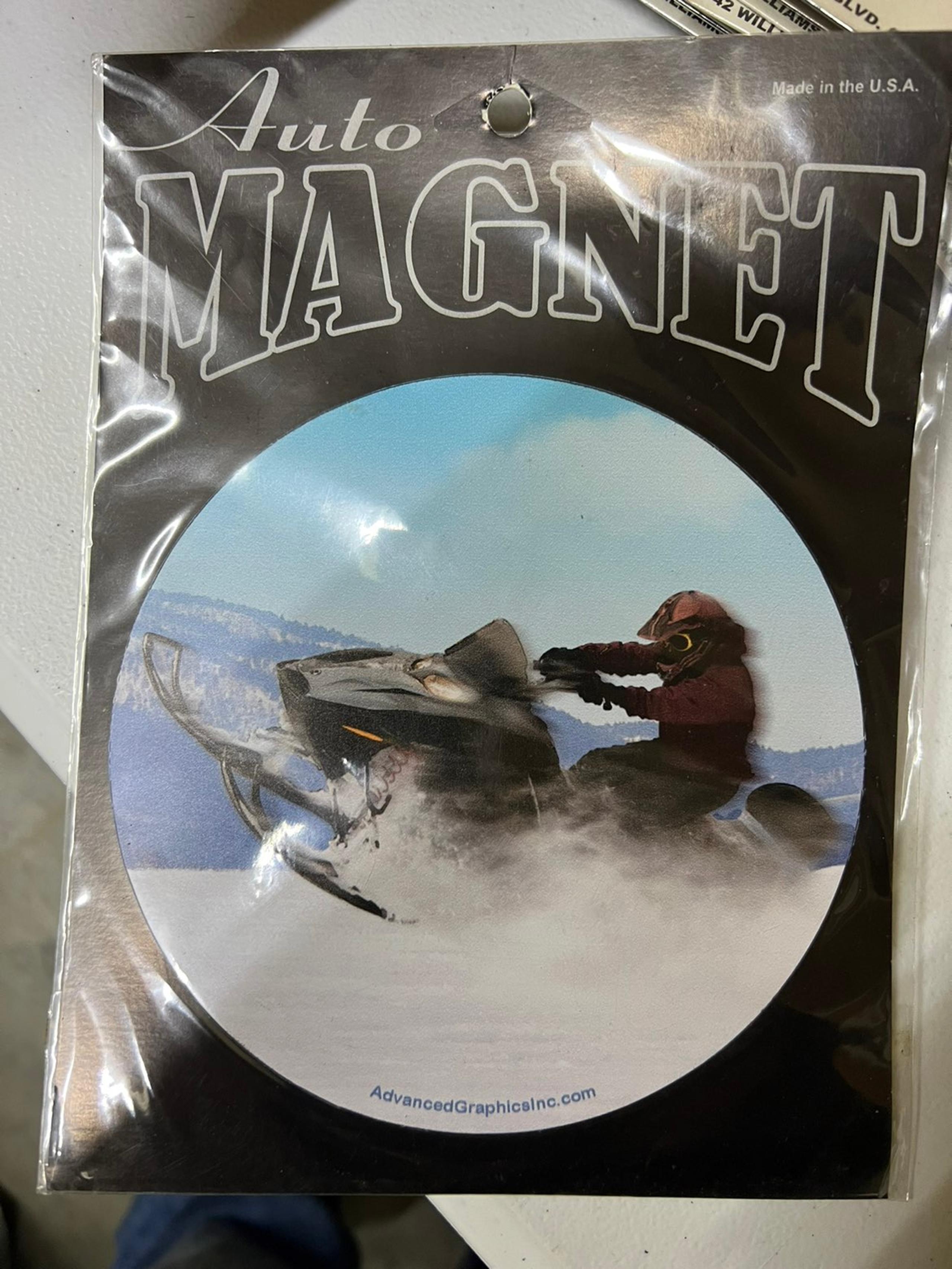 Snow/water magnet
