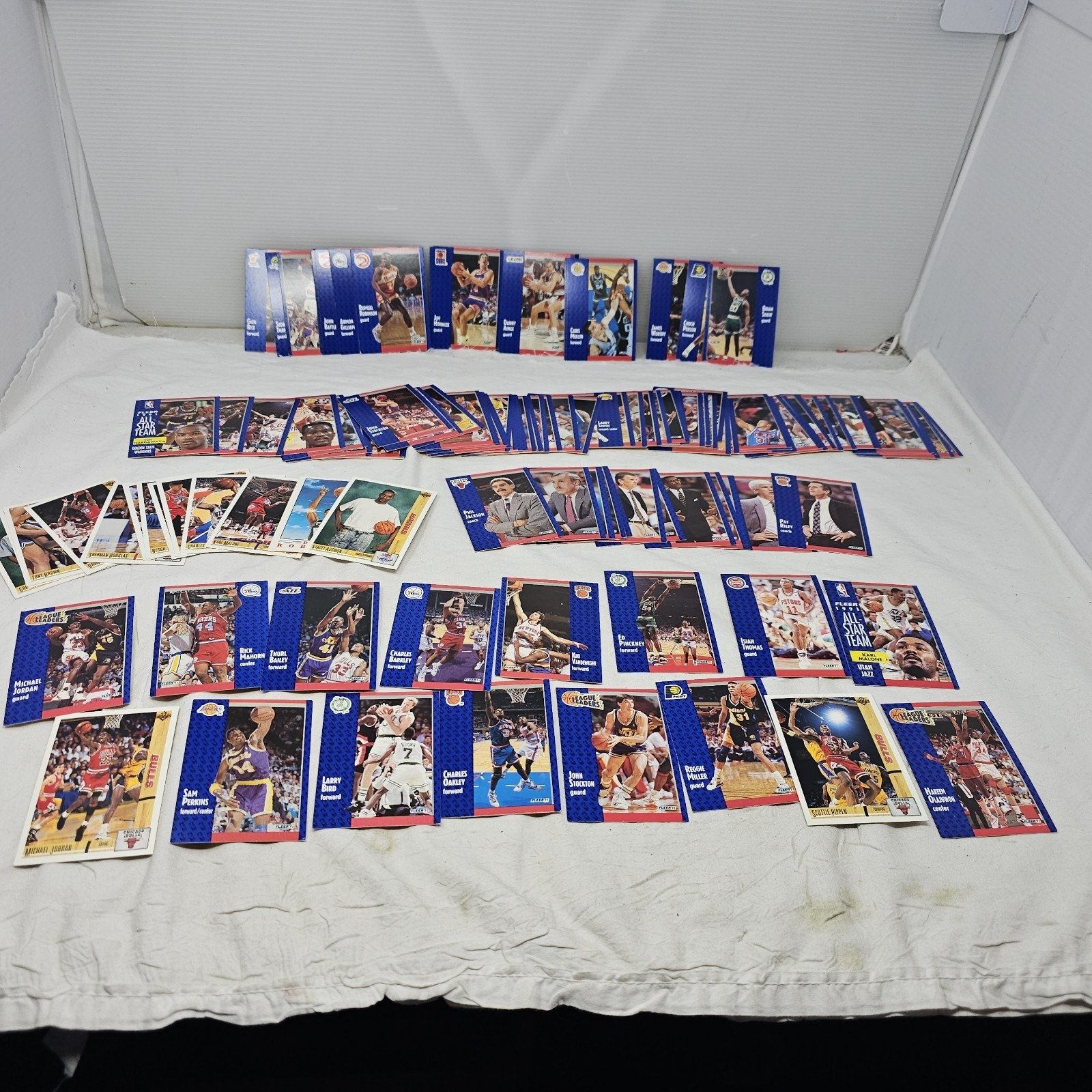 Lot Of 130 Fleer 91 B Cards 90s NBA Basketball Cards Collection Michael Jordan