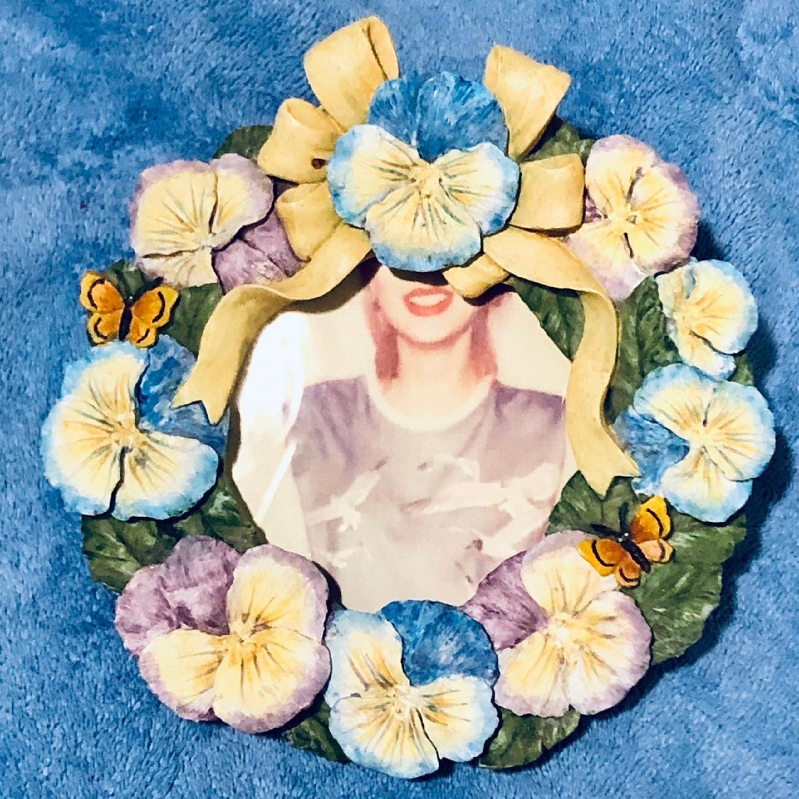 Vtg floral picture frame