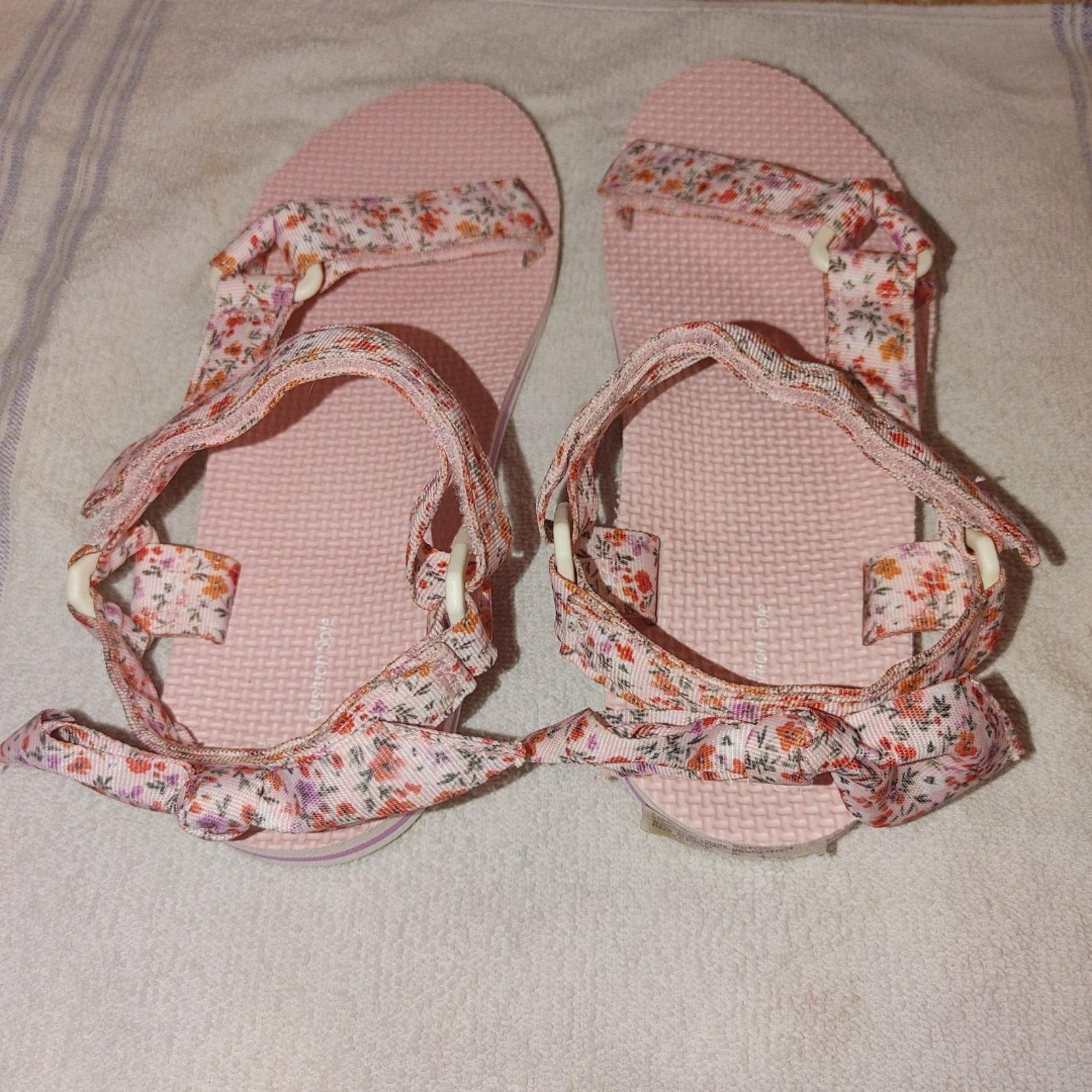 NWOT Time And Tru Pink Strappy Sandals
