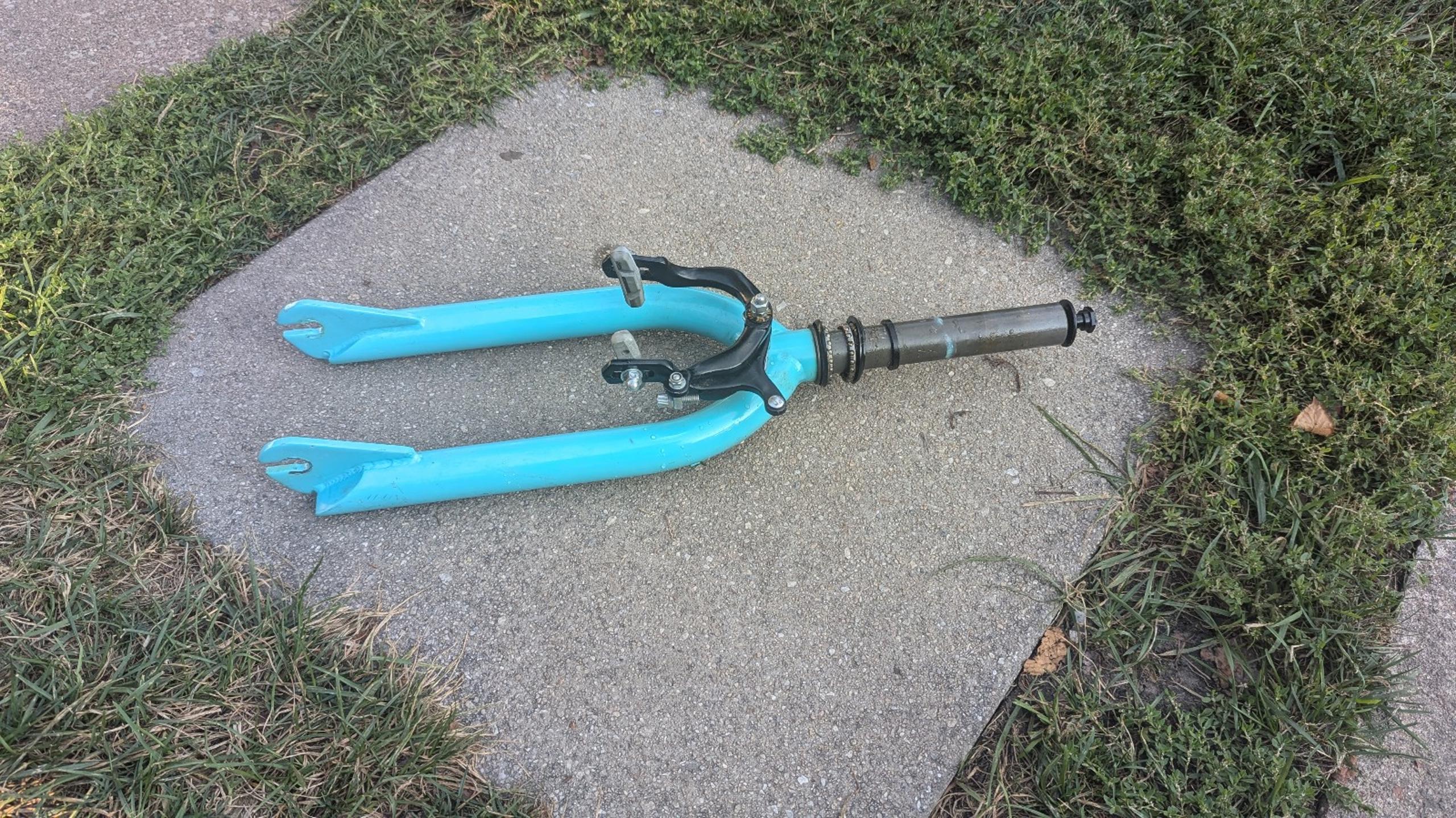 20in BMX Fork 1 1/8  Oem Turquoise 3/8 Diamondback