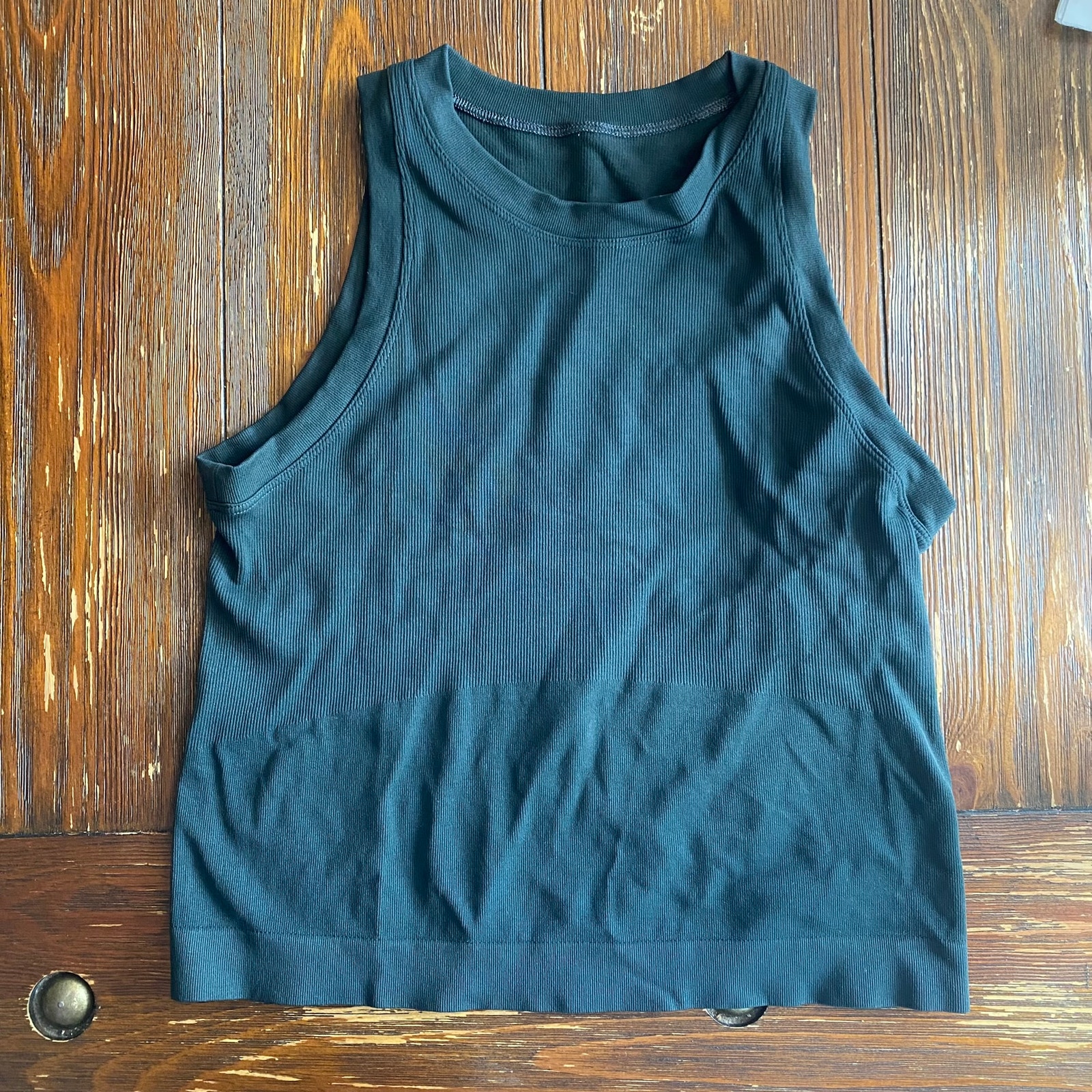LNDR Women's Power Crop Tank Top size XS - S Olive Green 69